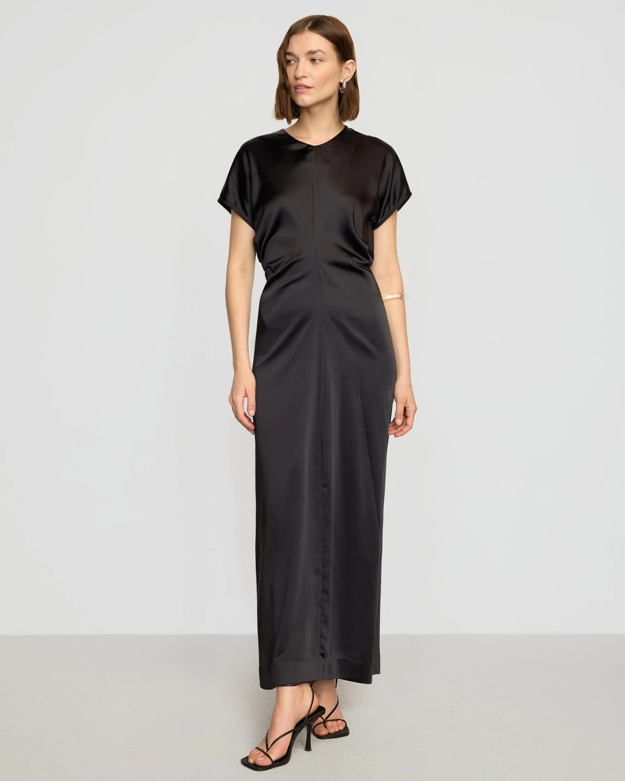Fiona Curved-Shoulder Dress Travel Vibe