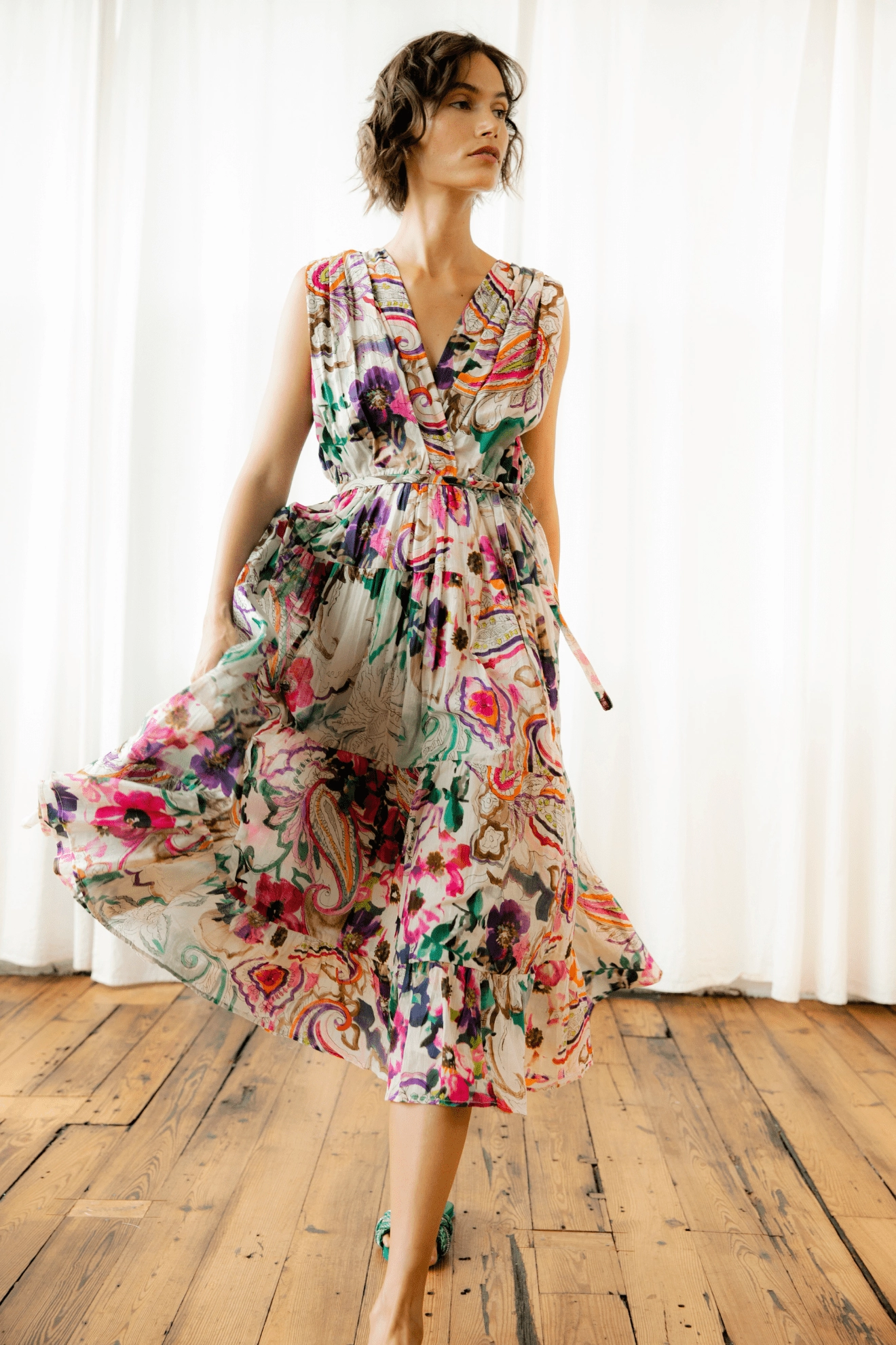 Vibrant Edge Emilia Dress Off White/Multi