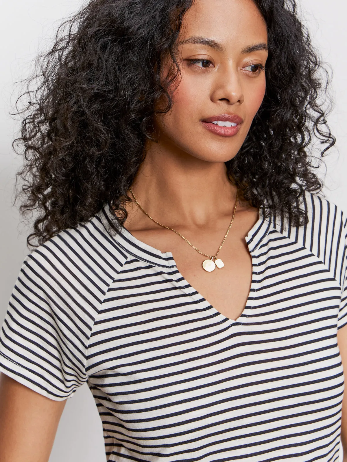 Notch Neck Tee Light Oat/Black Stripe Anti-static