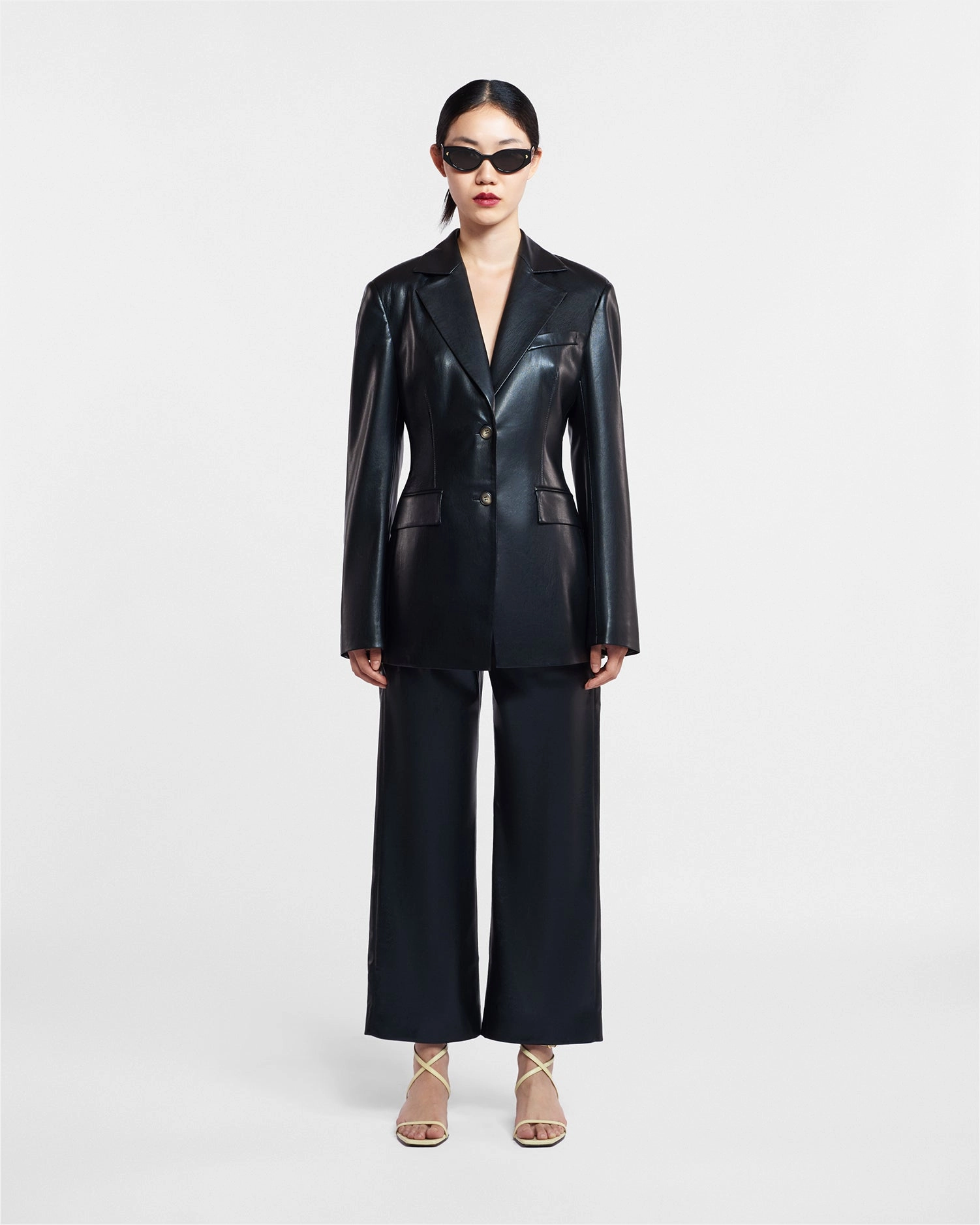 OdorResistant Treatment SeamFreeErgonomics Hathi - Okobor? Alt-Leather Blazer - Black