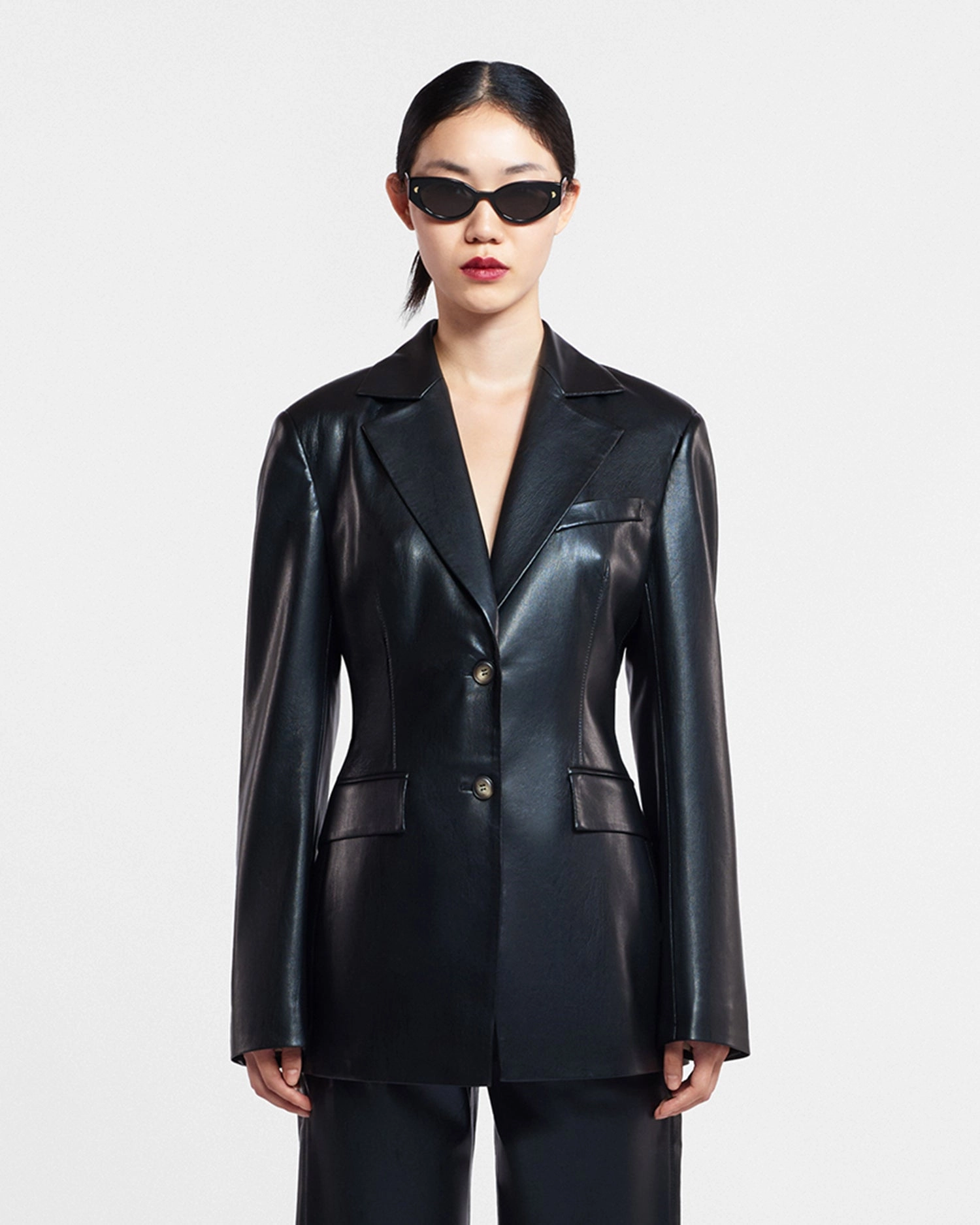 Hathi - Okobor? Alt-Leather Blazer - Black ErgonomicPatterning Biomechanical Fit Analysis
