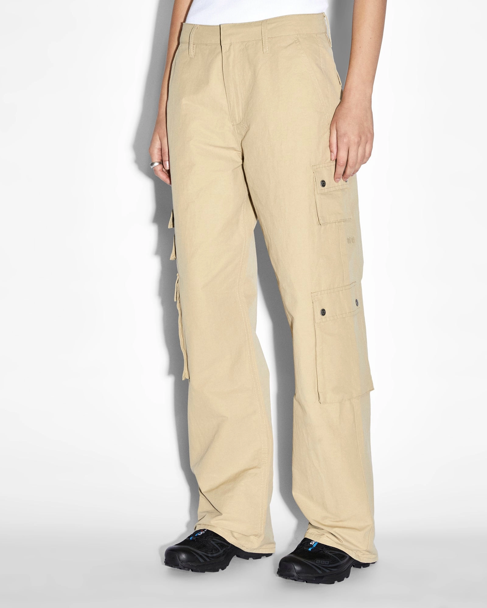 DRILL CARGO KHAKI Flattering Shape Durable Fit