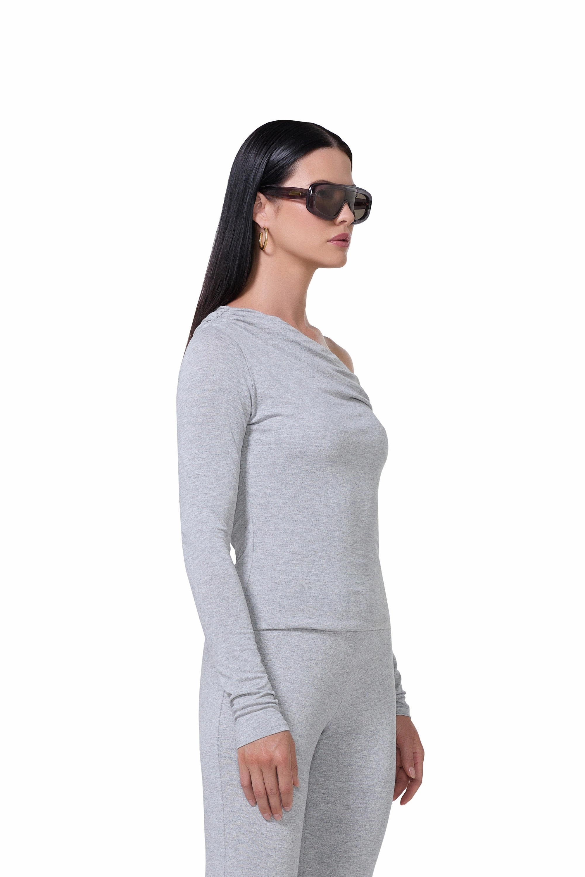 Bria Top - Heather Grey Loose cut Quick Dry Feature