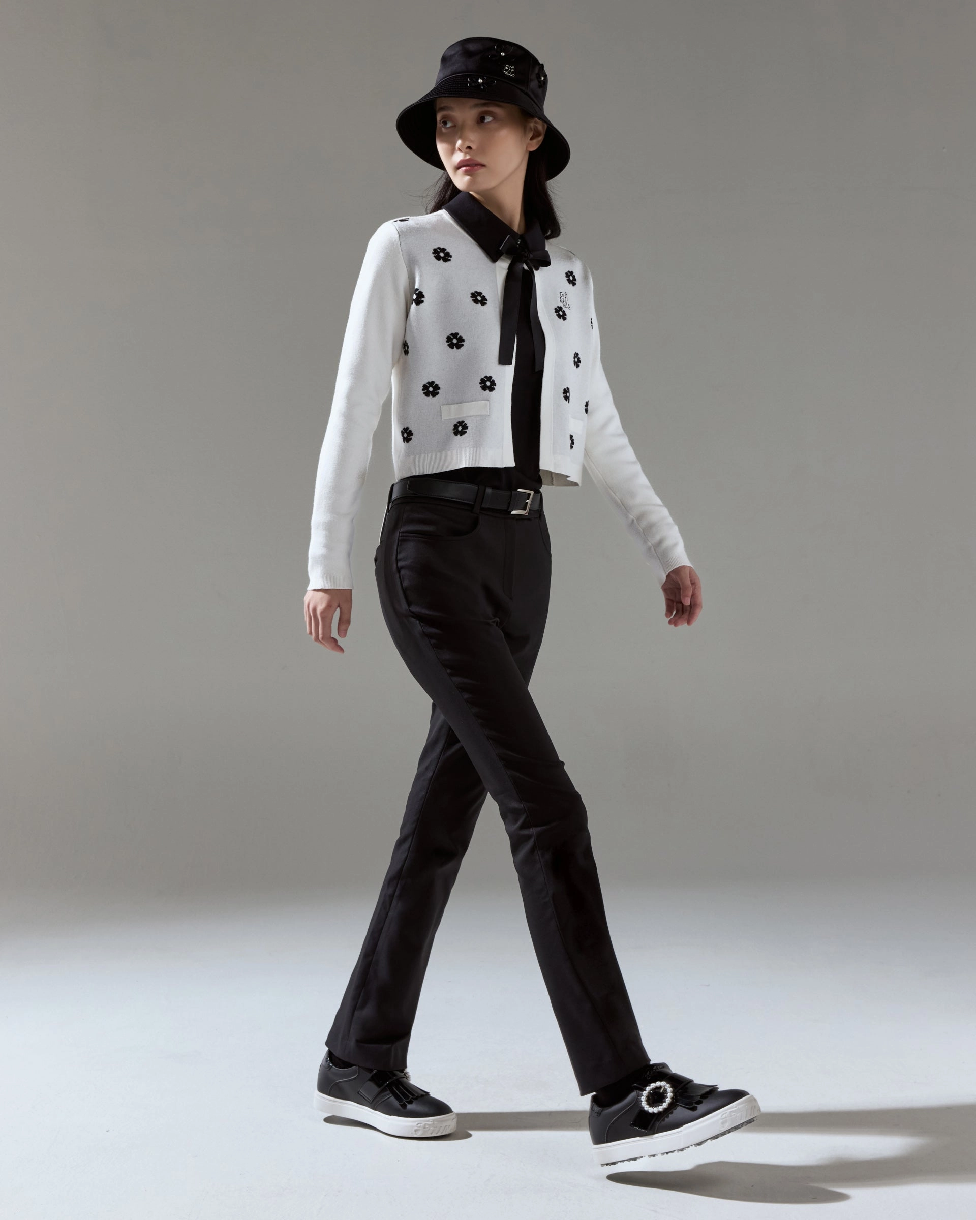 AntiSnagYarnProcessing GarmentWashed Texture Flower Jacquard Open Ribbon Cardigan - Ivory