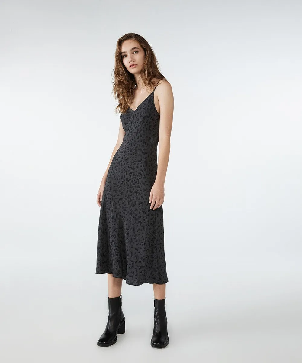 Kind Glow Lightweight Piece ARKANUM DRESS