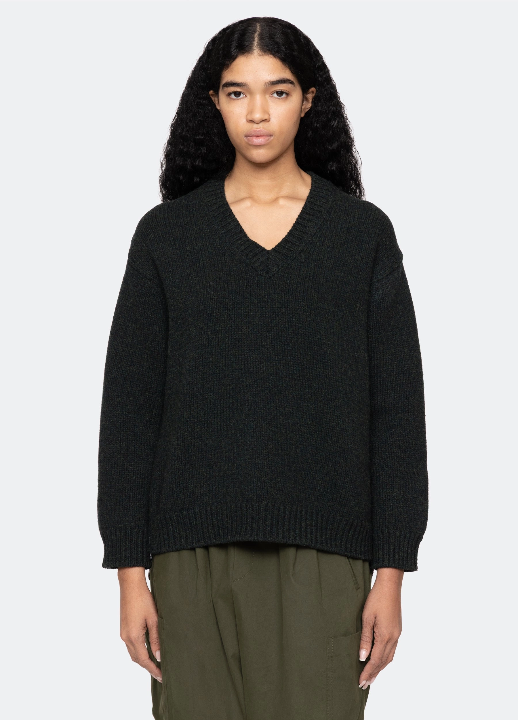 Mallory V-Neck Sweater LowProfileDesign CollapsibleFrame
