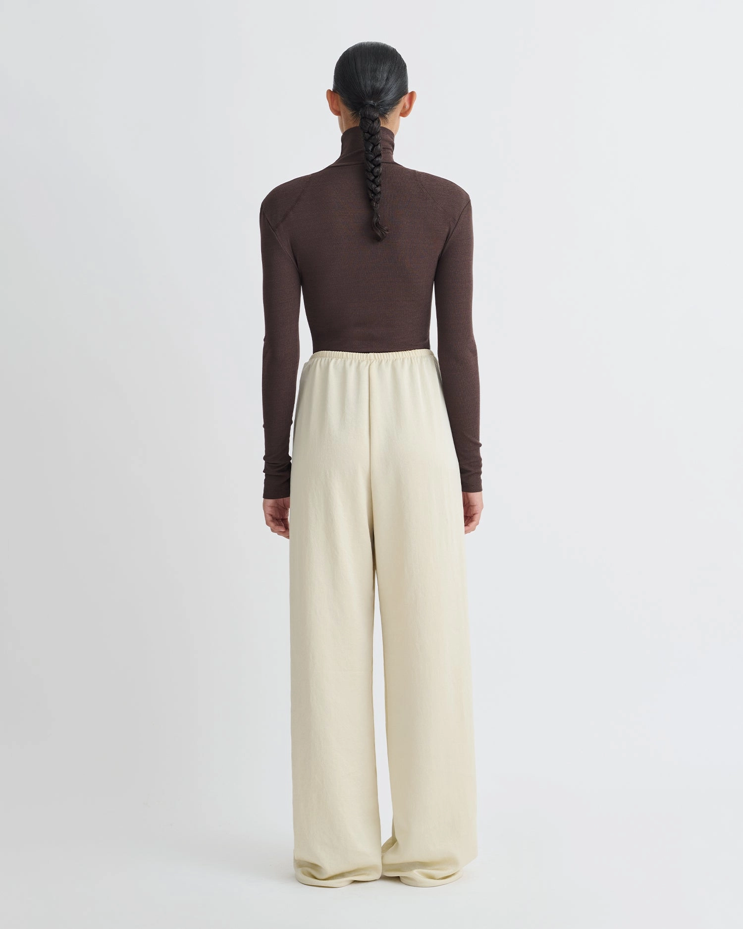 Nayeli - Mesh Jersey Long Sleeved Top - Dark Oak Built In Filter Layer