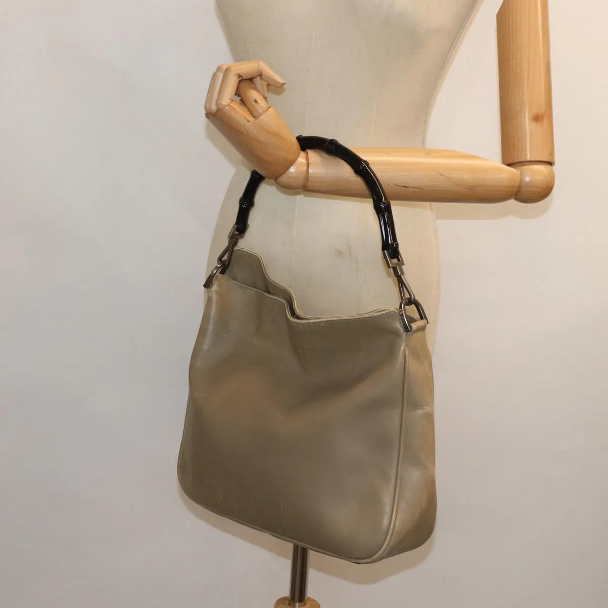 GUCCI Bamboo Shoulder Bag Leather Beige 80119