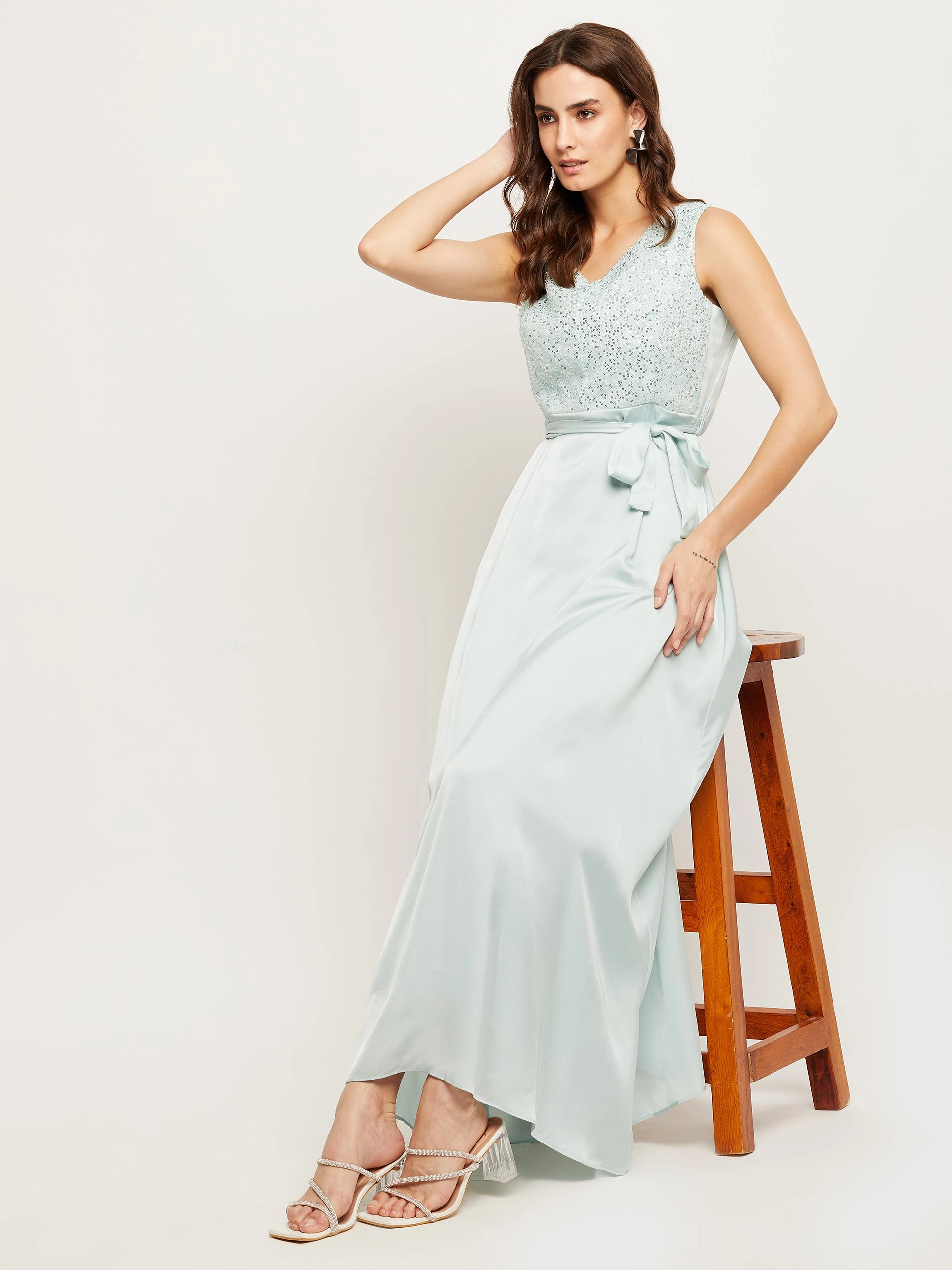 Madame Blue Embellished Tie-Waist Fit-Flare Dress Shiny surface Natural Texture