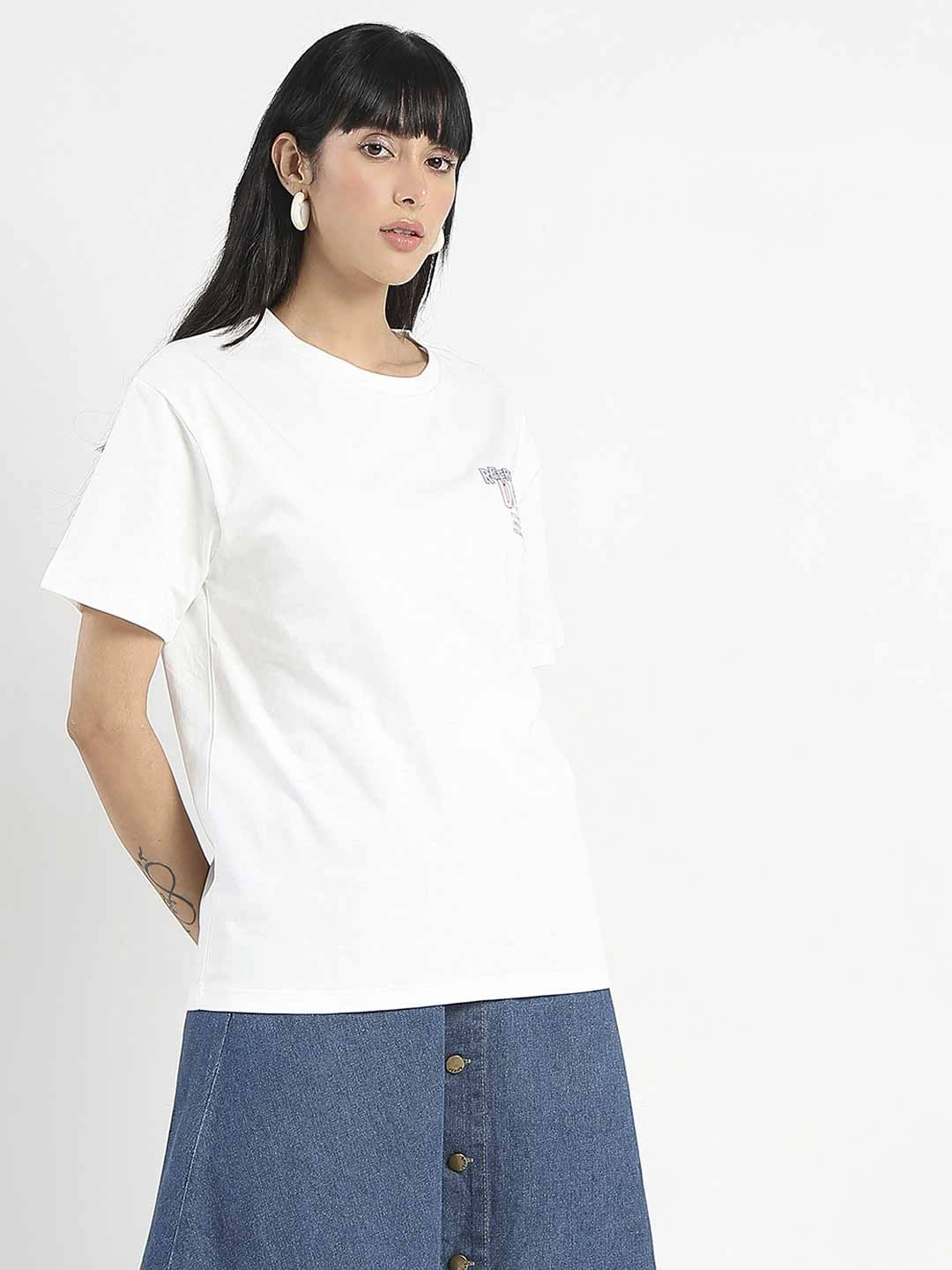 Chic Vibe Anti Pilling Fabric Madame Graphic Printed Round Neck White Sinker T-Shirt