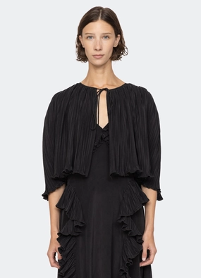 WideNeckline Delilah Cape