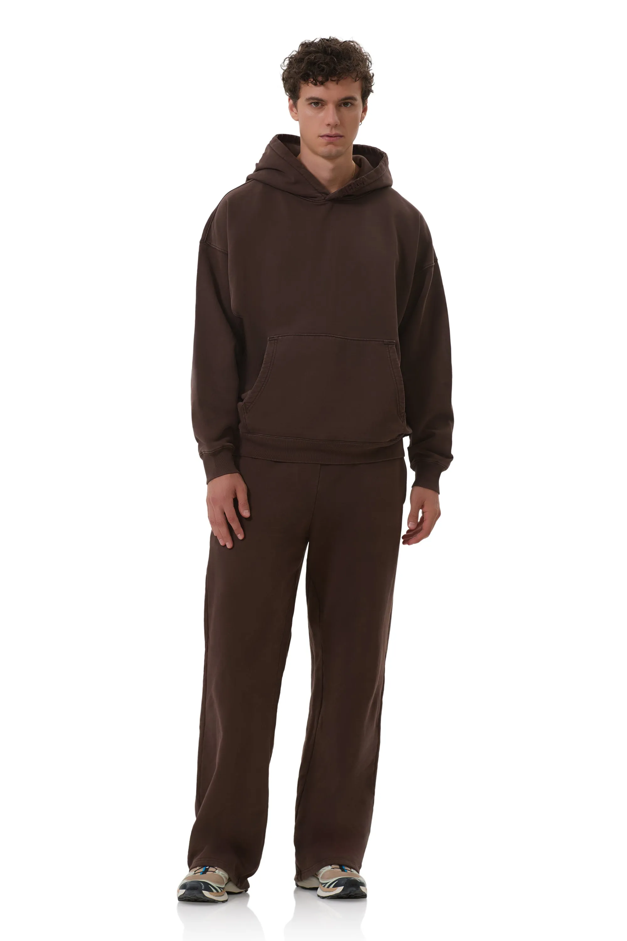 Finely Straight Leg Sweatpant - Espresso Dressy look Sporty Cut