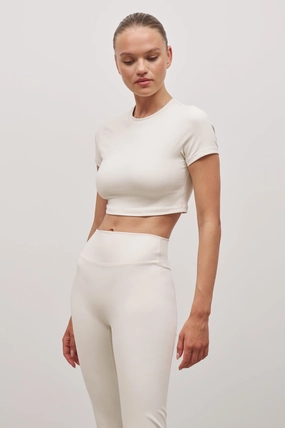 PlushLining Base Sculpting Cropped T Shirt - Tofu