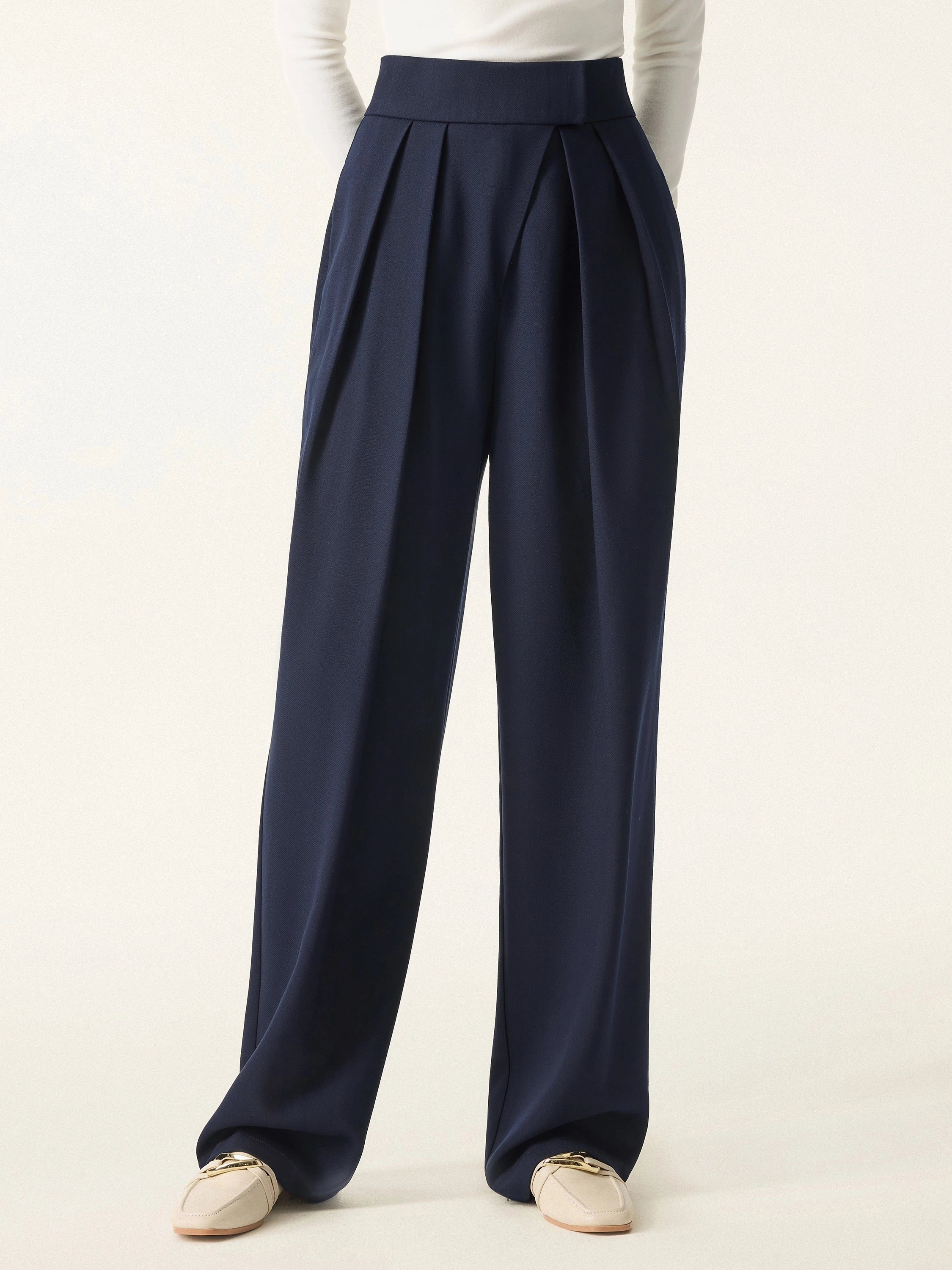 High Rise Pegged Leg Trousers with Pockets Workout-ready Adjustable loop