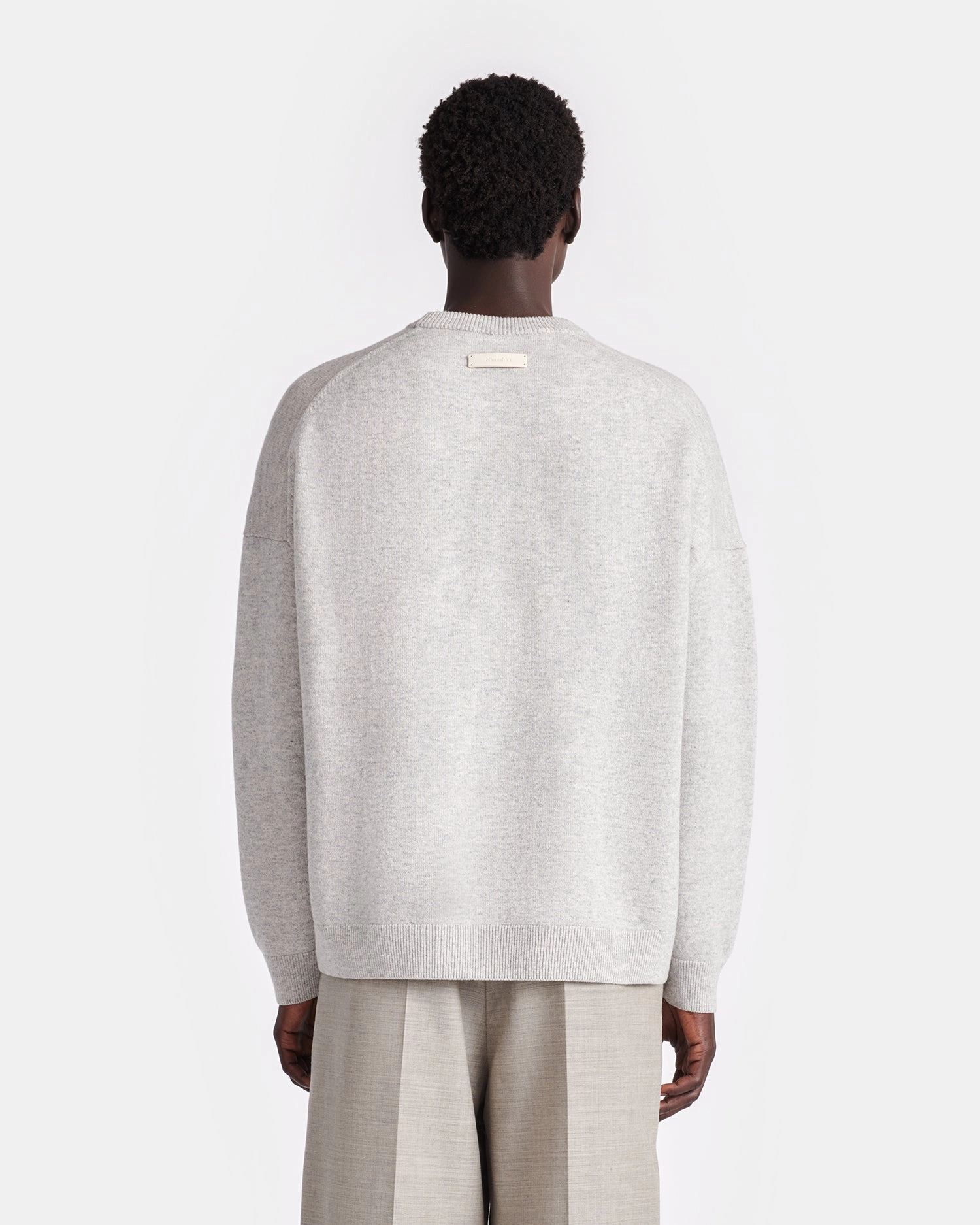 Joyann - Plush Cashmere Sweater - Gray Circular Knit Technique Work From Home