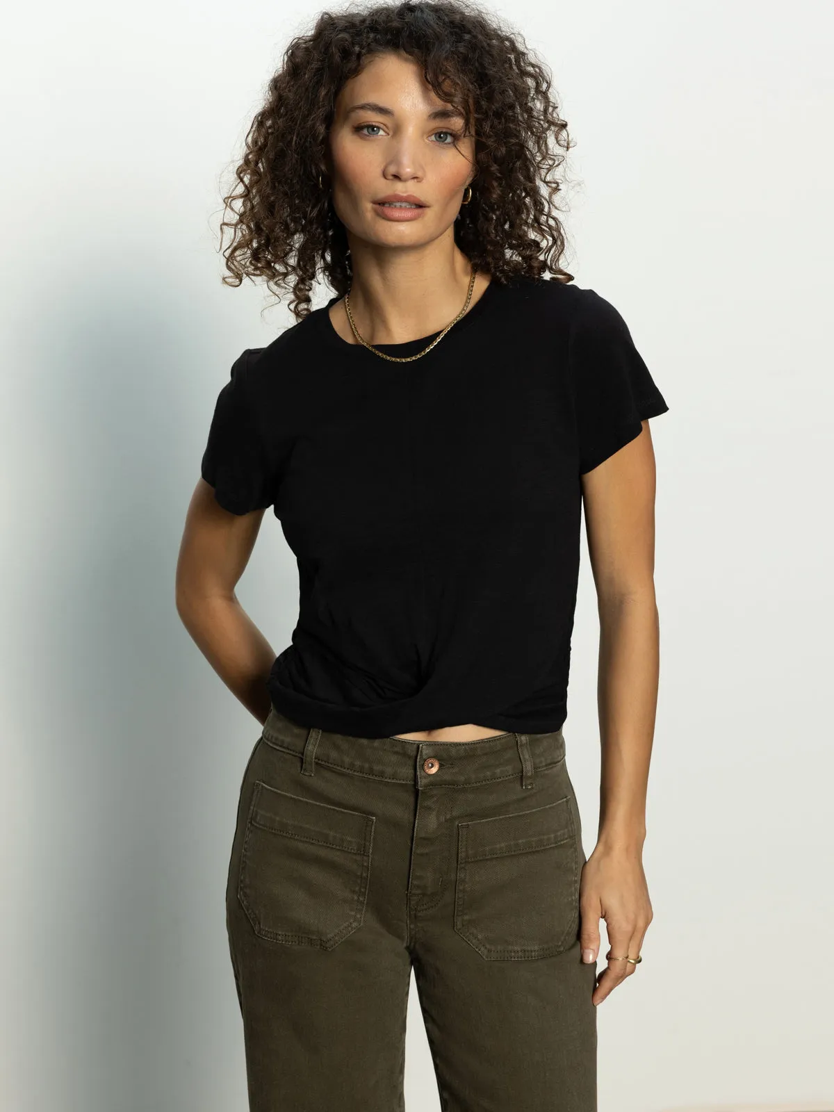 Highstreet Tee Black Oversized Silhouette Versatile Piece