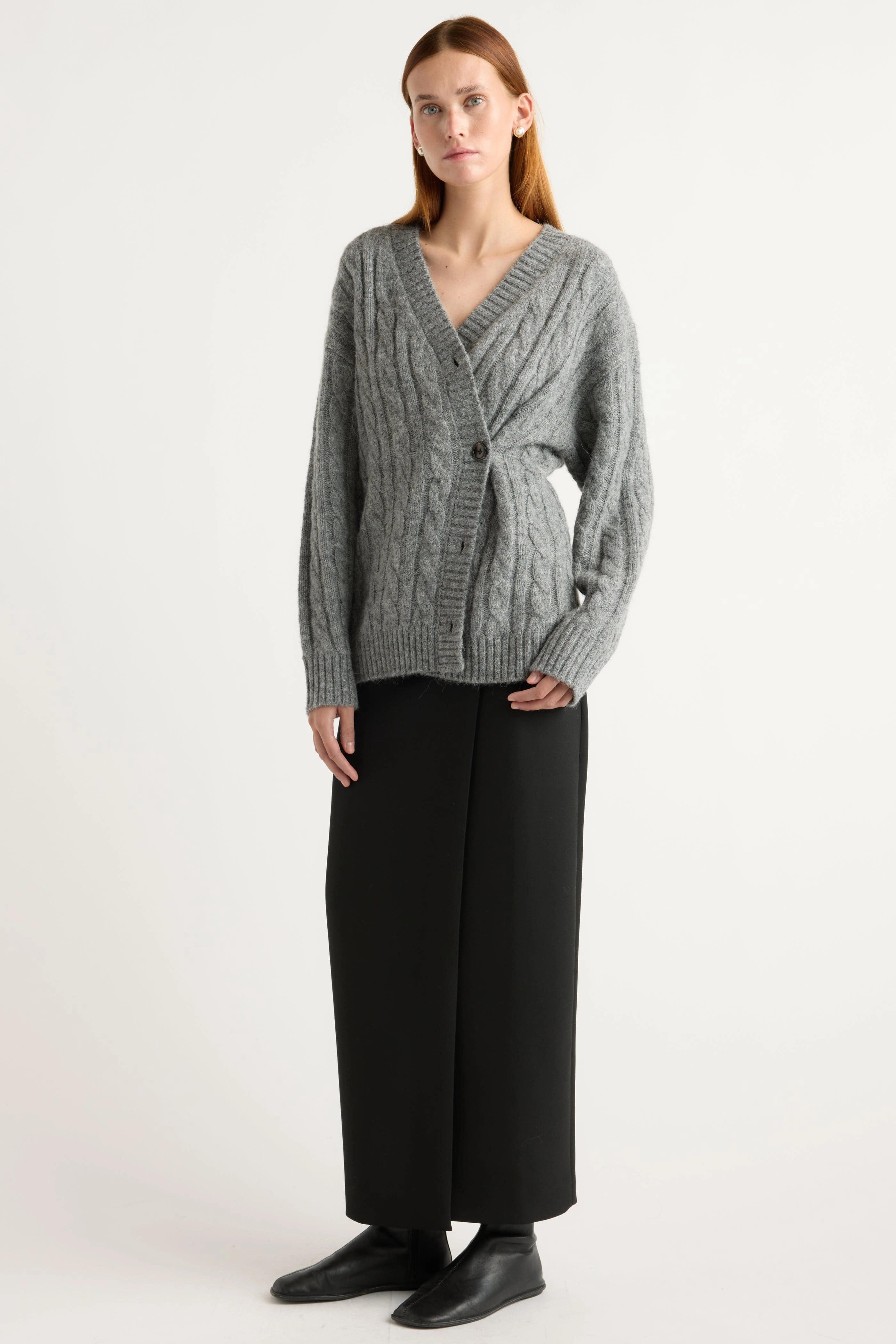 Flexible Design Low Maintenance Fabric Hikari Asymmetric Cable Knit Cardigan