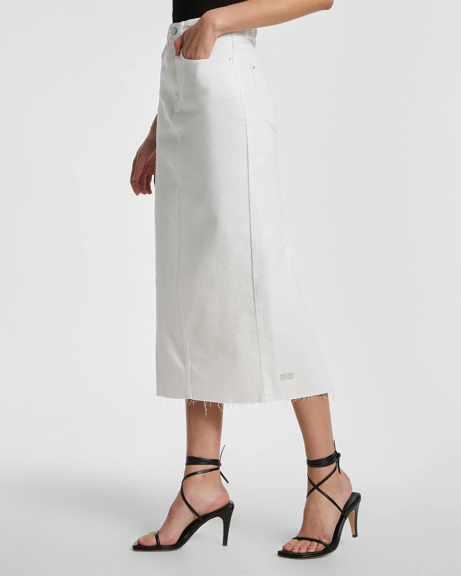 Fits Everyone GRADUATE MIDI SKIRT BLANC