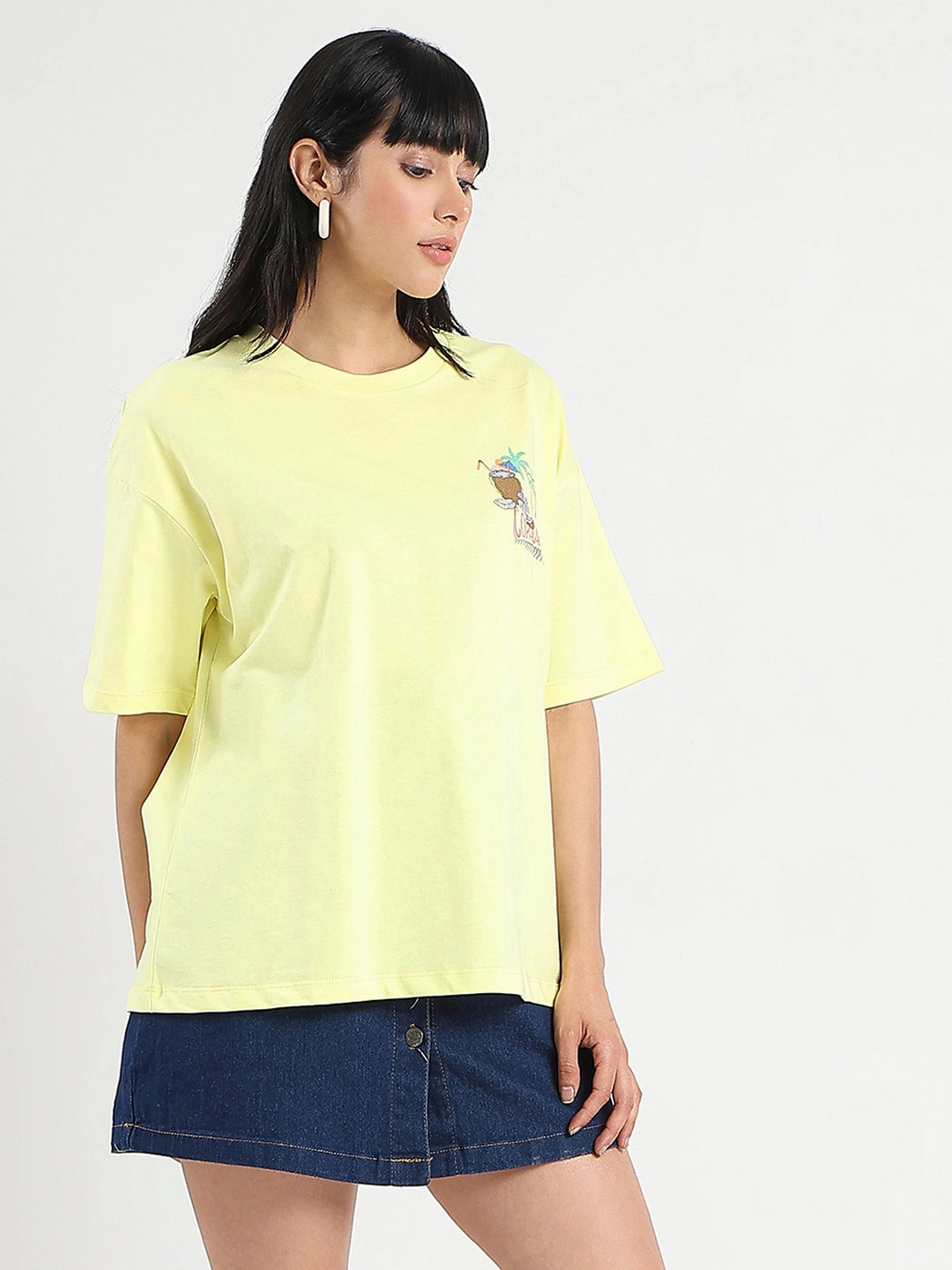 Sleek Performance Fit Breathable Yarn Composition Madame Graphic Print Detailed Yellow Cotton T-shirt