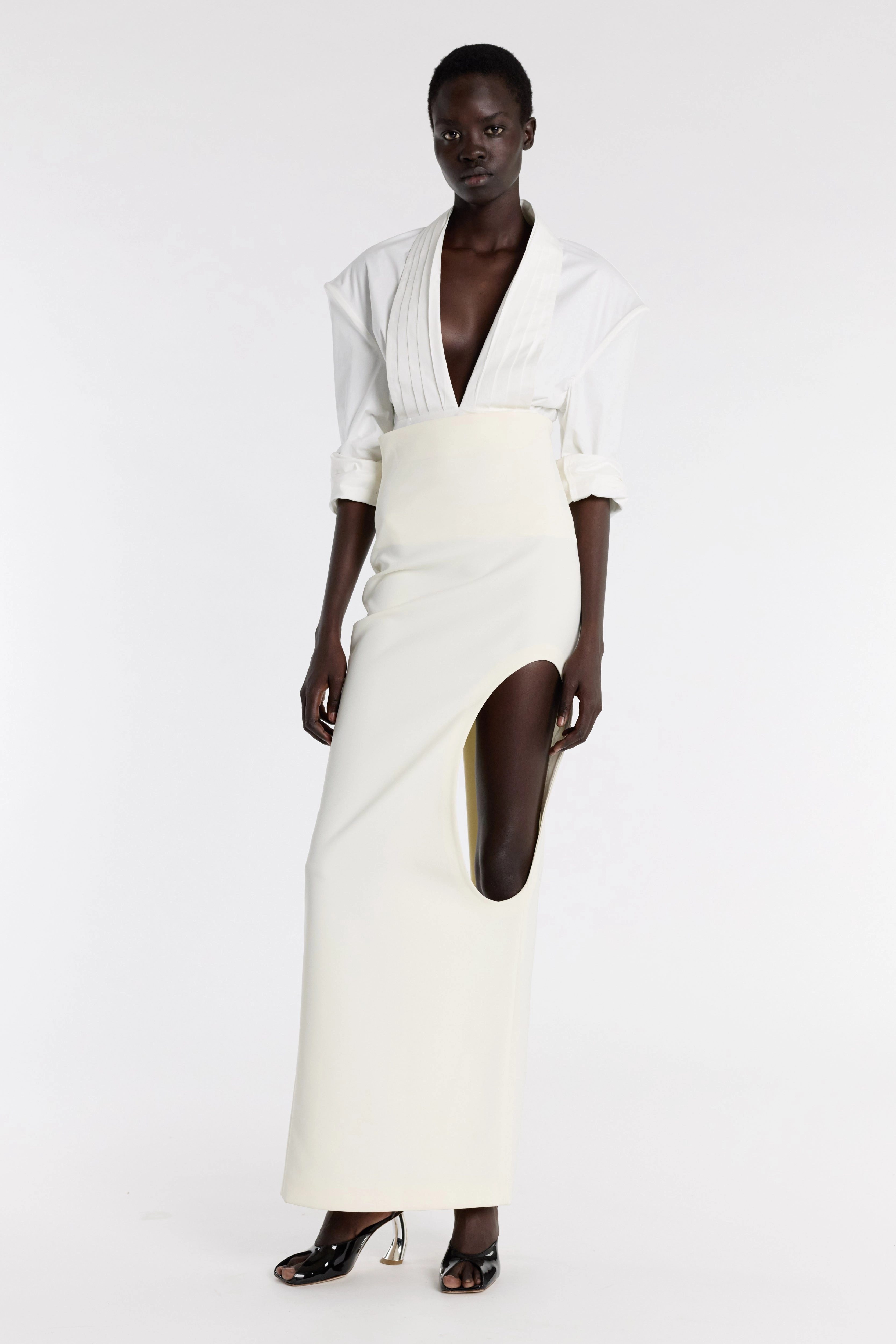MoistureWickingMaterial Double Layered Hood Assembly Cummerbund Collar Tuxedo Top White