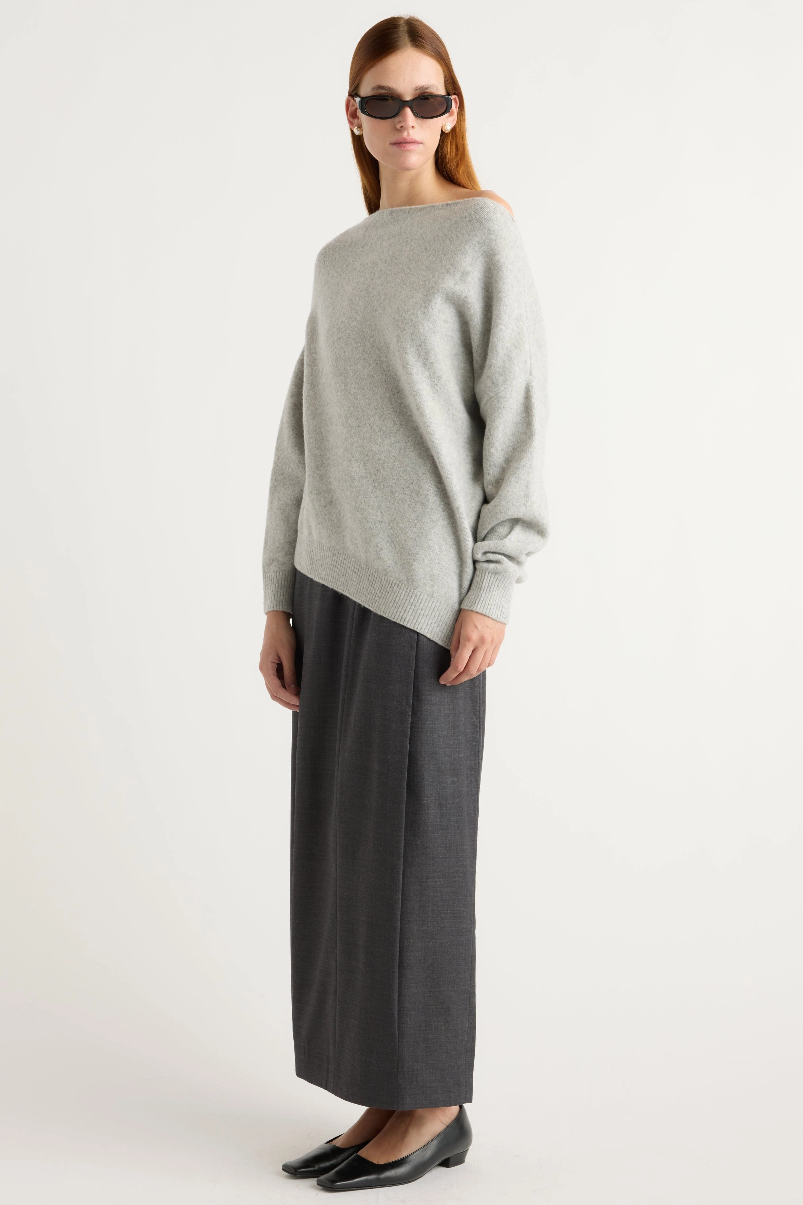 Iris Off-Shoulder Sweater Comfy Wear Fit