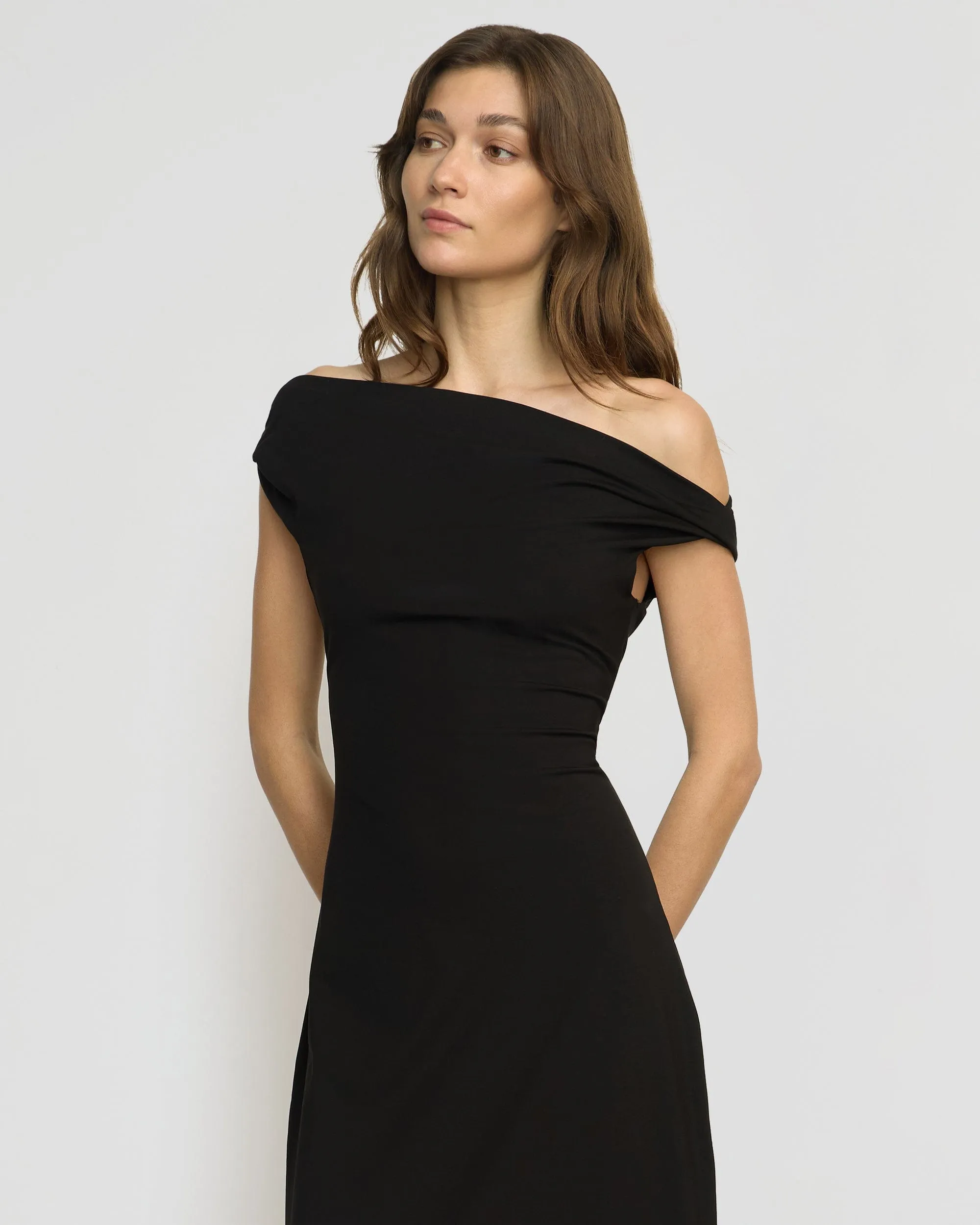Bold colors Pure Shape Iryna Asymmetric Off-Shoulder Dress