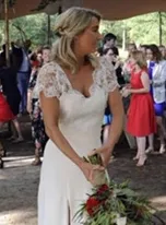 Ivory Chantilly Lace - Davina
