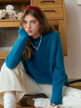 Stylish Drape Izabella Round Neck Wool Sweater