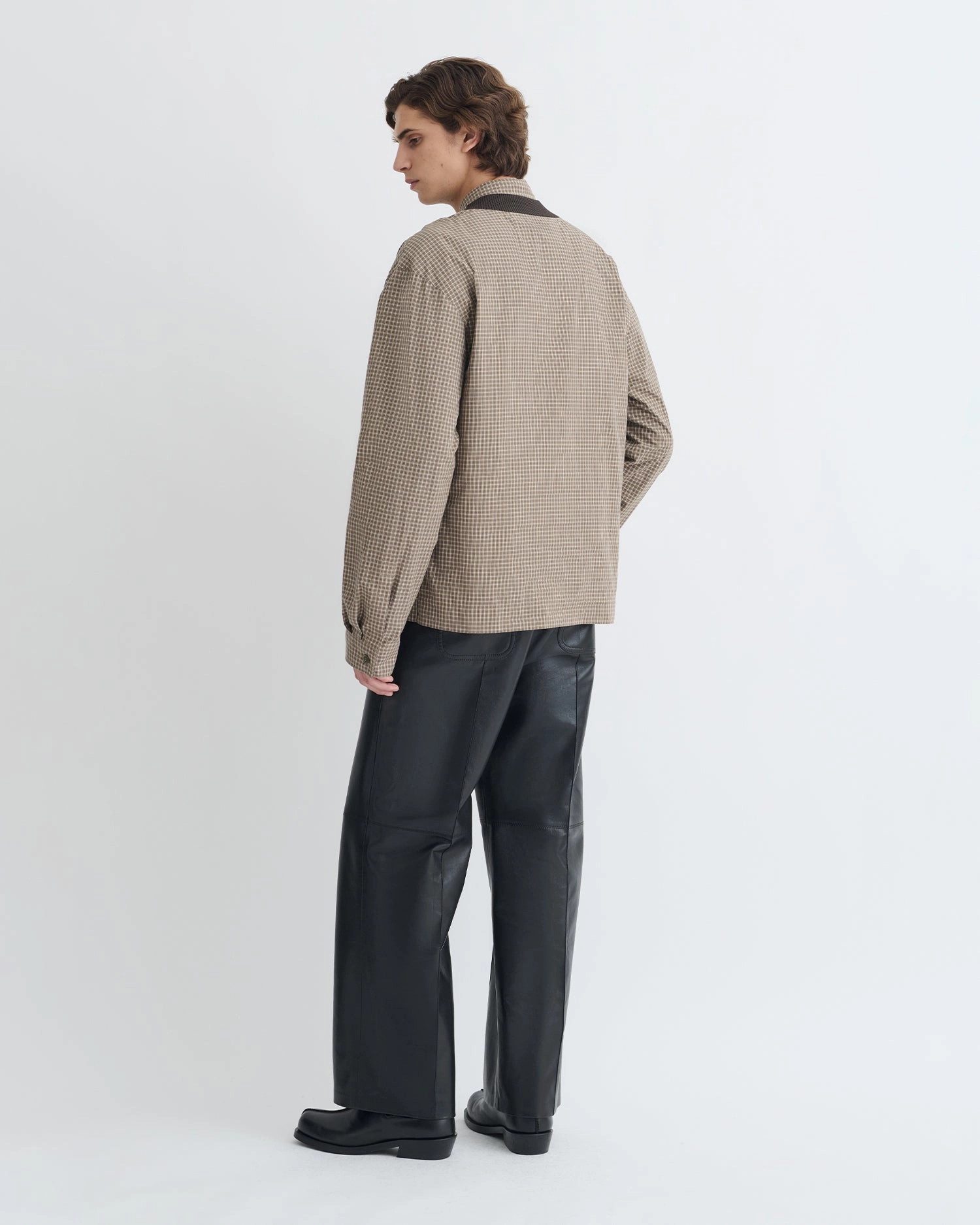 Tear Resistant Fiber Blend Jahan - Checked V-Neck Top - Brown/Creme