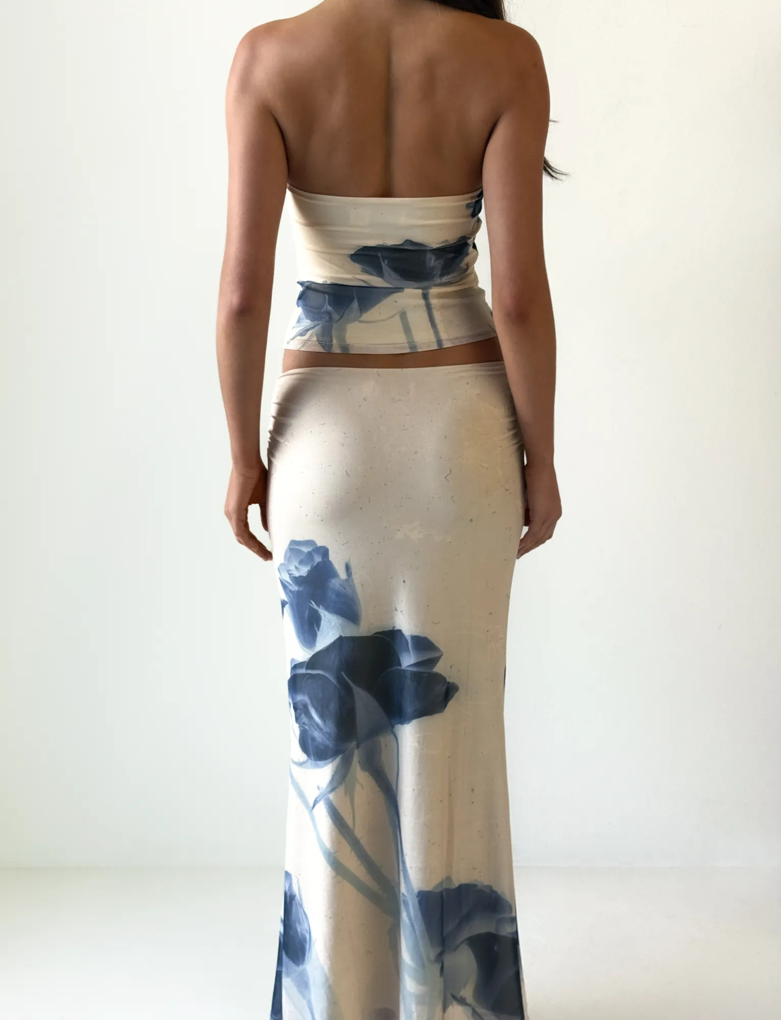 JANIS MAXI SKIRT - INDIGO FLORAL Laidback Mood Fashion Detail