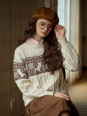 Minimal Fashion Johanna SR Exclusive Cat & Snowflake Jacquard Round Neck Fair Isle Sweater