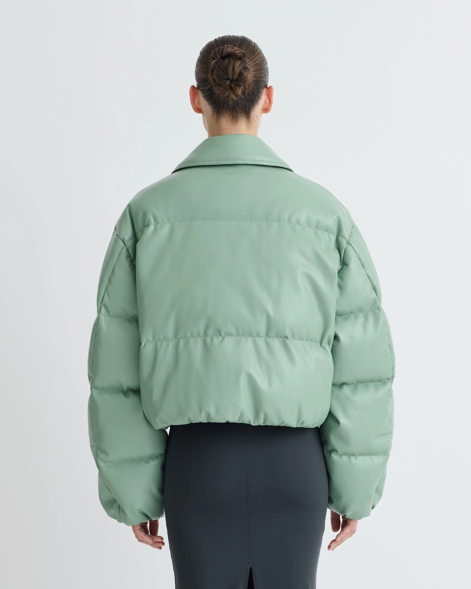 Pilates-outfit-feature-attribute Juel - Okobor Jacket - Sage
