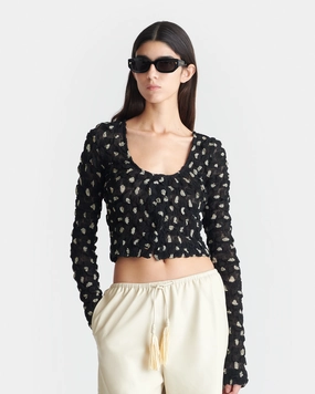 Low Profile Stitching ContrastTipping Jylan - Cropped Seersucker Tech Chiffon Top - Polka