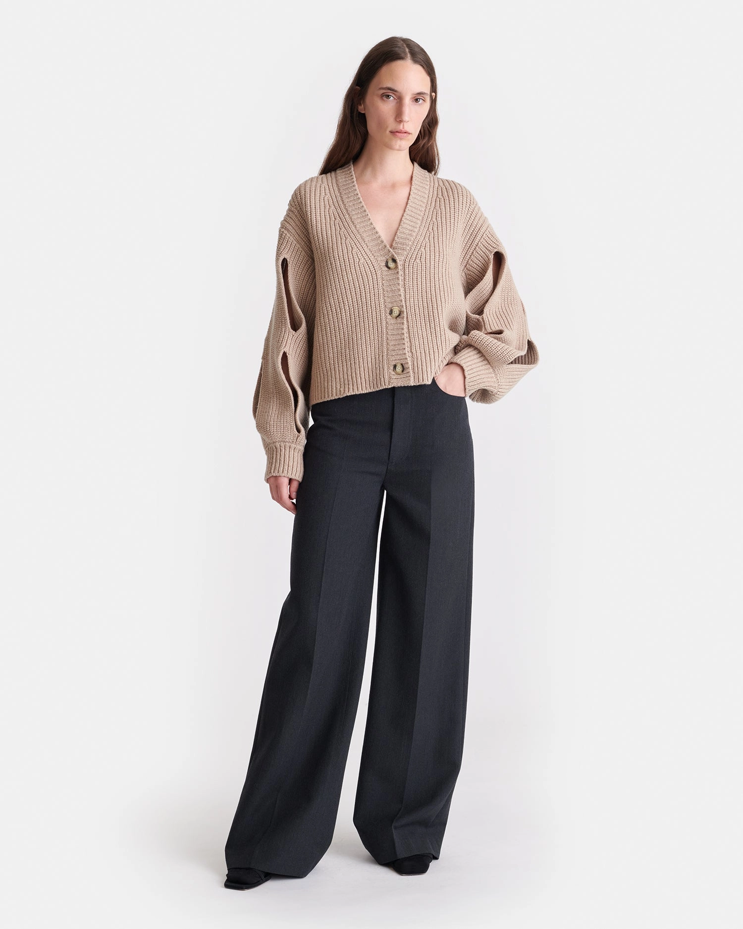 Karolin - Cropped Cashmere-Blend Cardigan - Oatmeal Microfiber Inner Layer