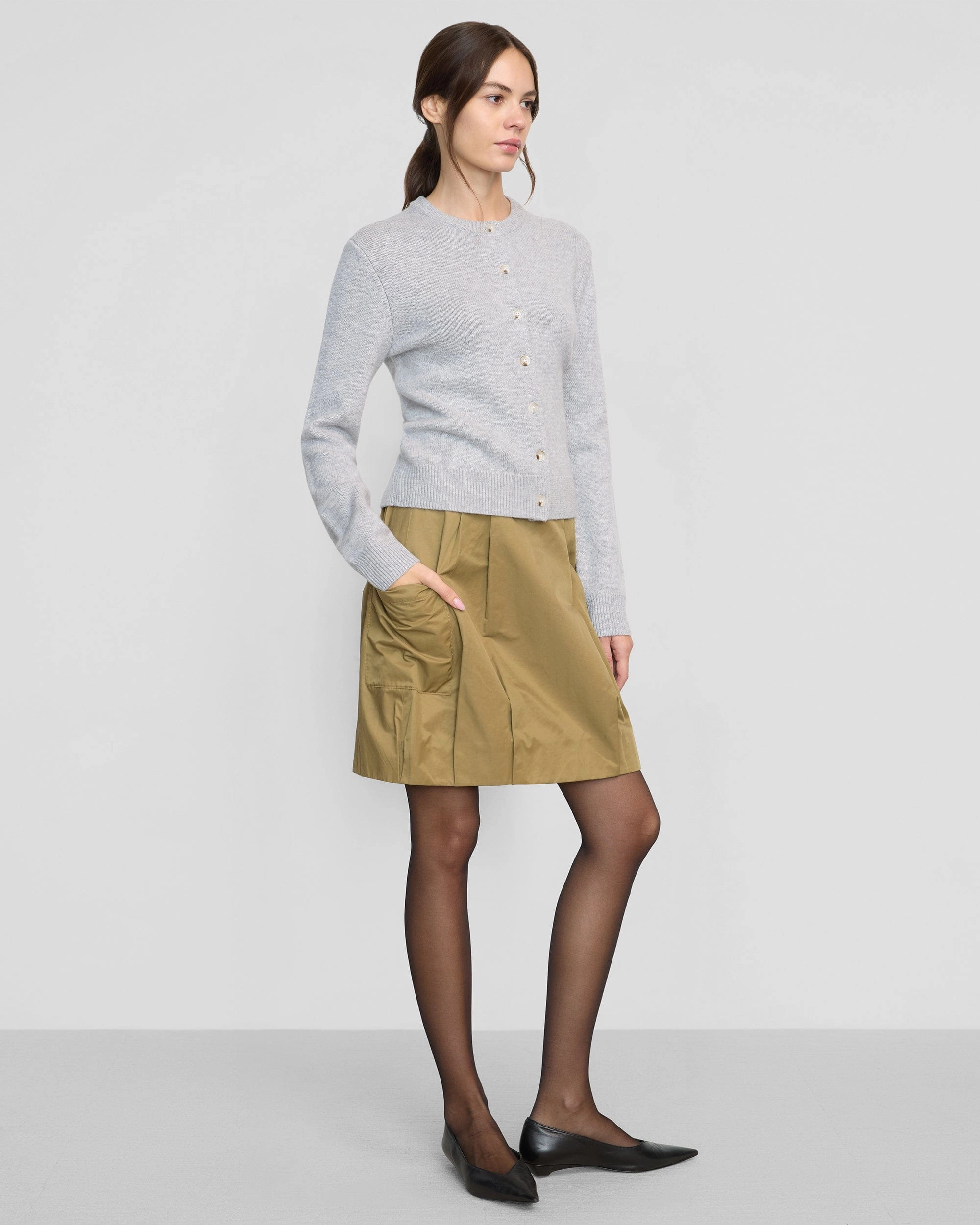 Kiran Wool-Cashmere Cardigan Flexible Style Casual Performance Wear