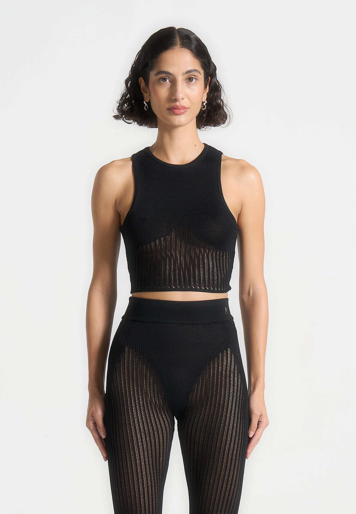 Knitted Contour Crop Top - Black Daily Essential