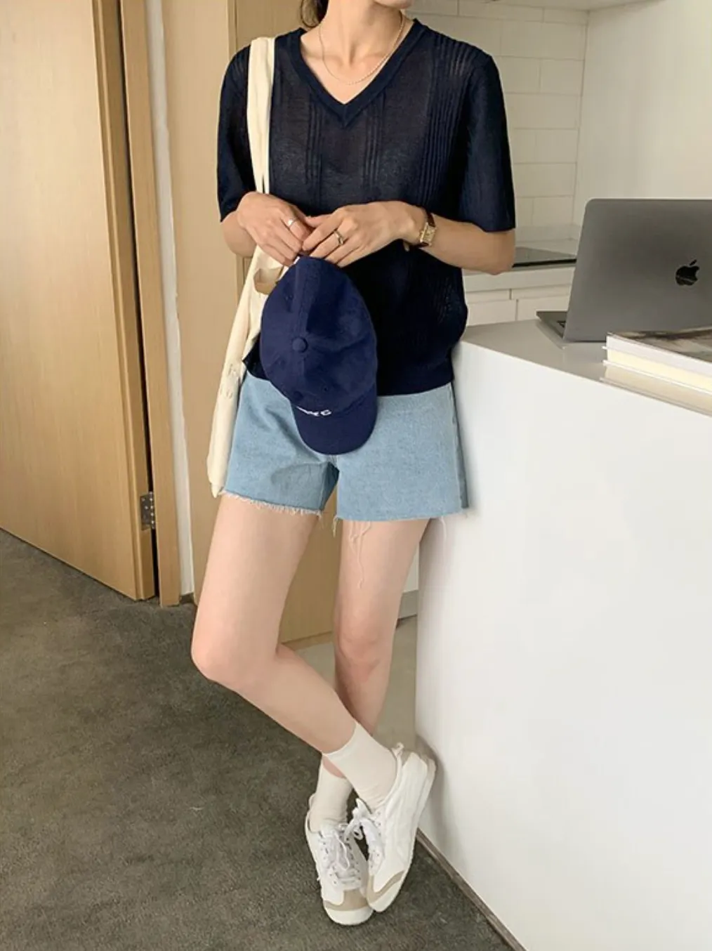 [Korean Style] High Quality High Waist Frayed Denim Shorts