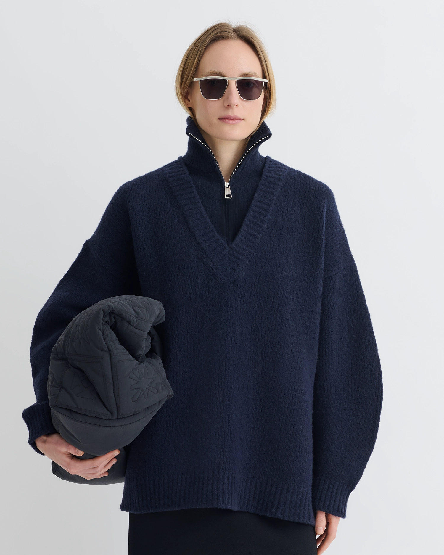 Kylen - Contrast Brushed Merino Sweater - Navy Cozy Classic Cool Layer