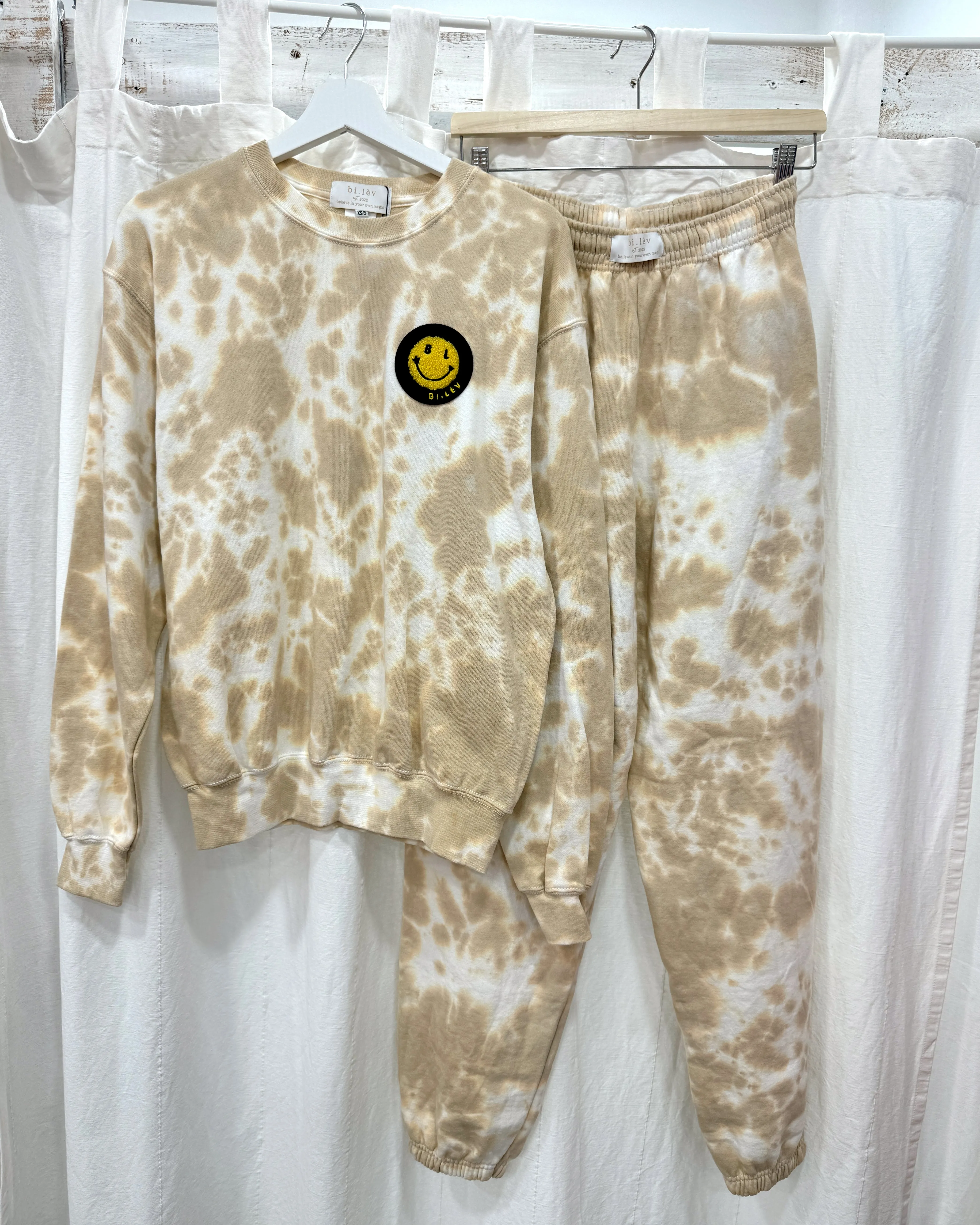 LATTE MACCHIATO tie-dye sweatshirt