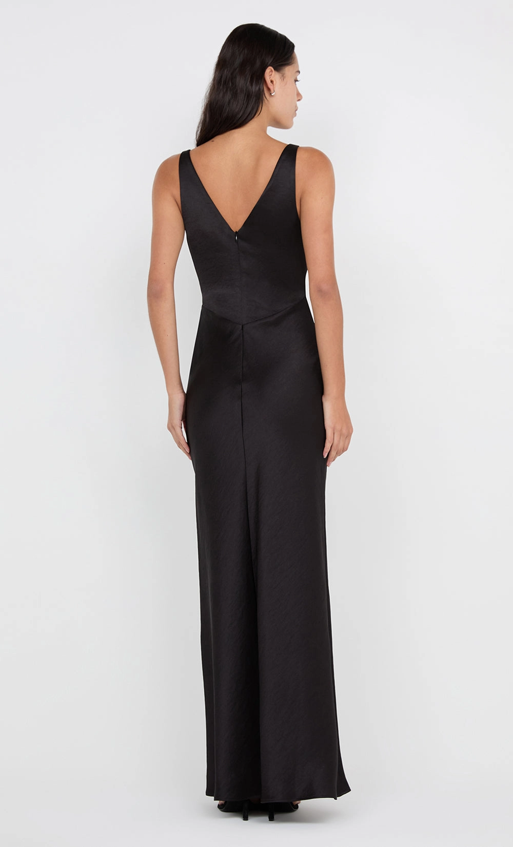 AUSTEN V NECK MAXI DRESS - BLACK Lazy Pick Heart Glow