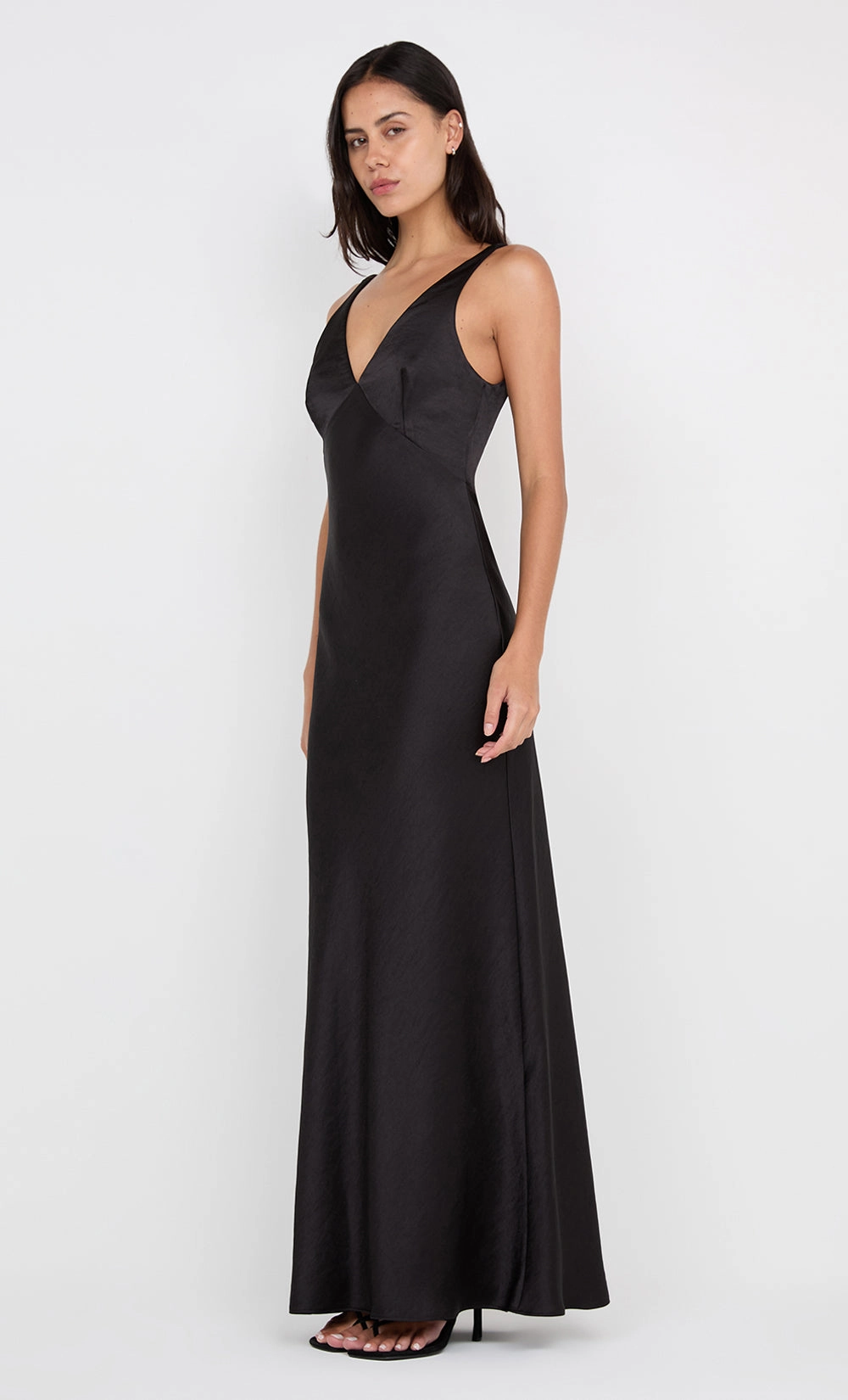 AUSTEN V NECK MAXI DRESS - BLACK light layering