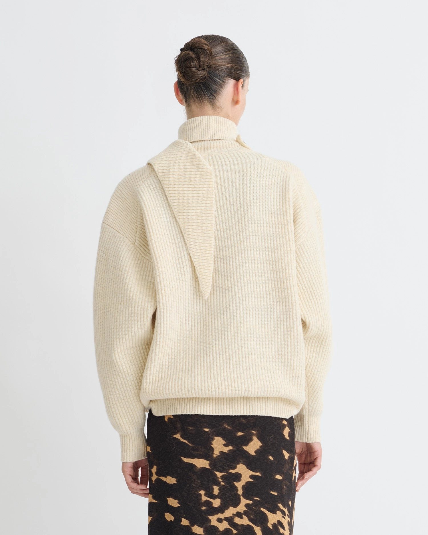 Blaer - Chunky Merino Sweater - Creme Reinforced Hemline