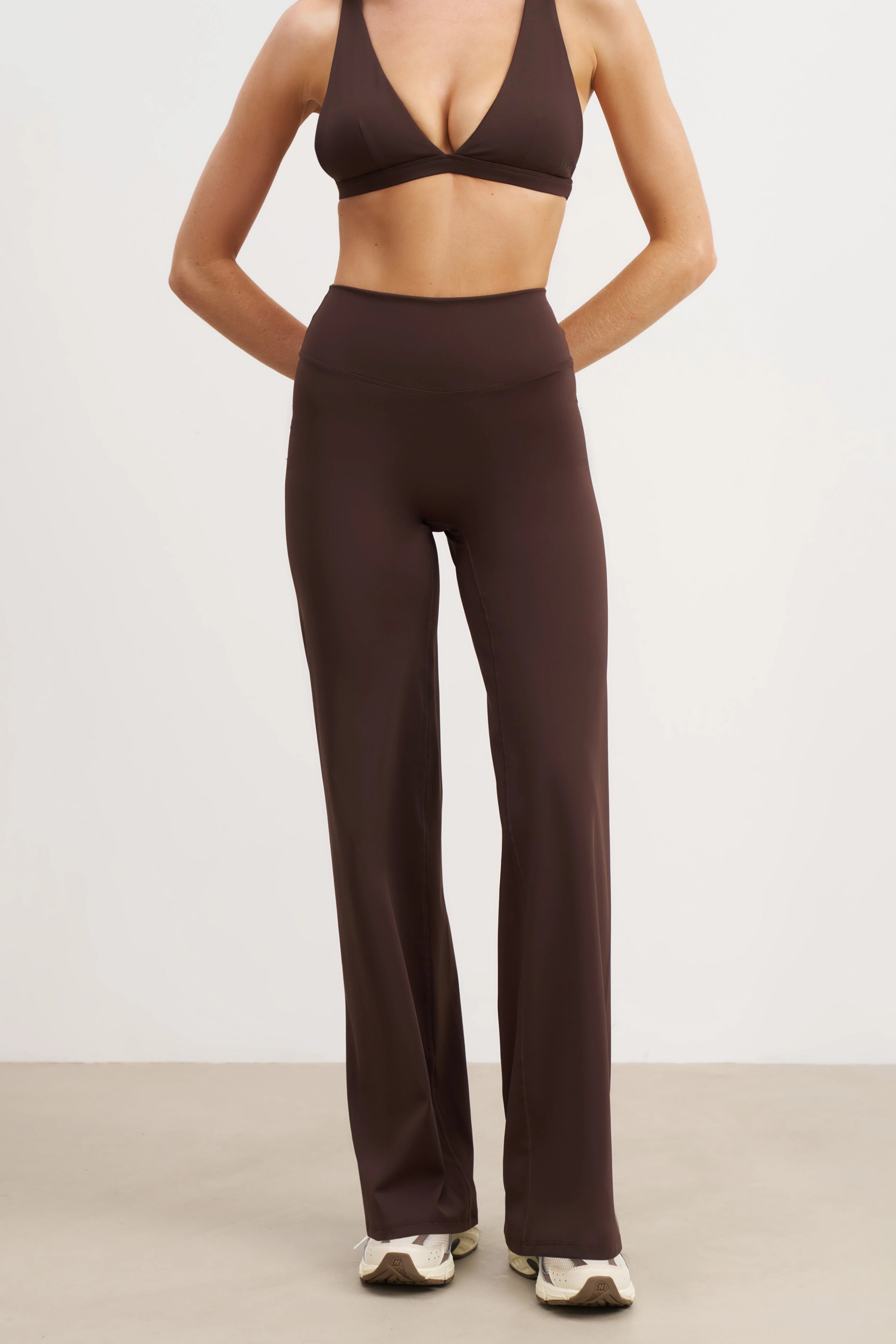 FrictionResistantEdges All Season Wear Fabric Base Sculpting Wide Leg Trousers - Carob