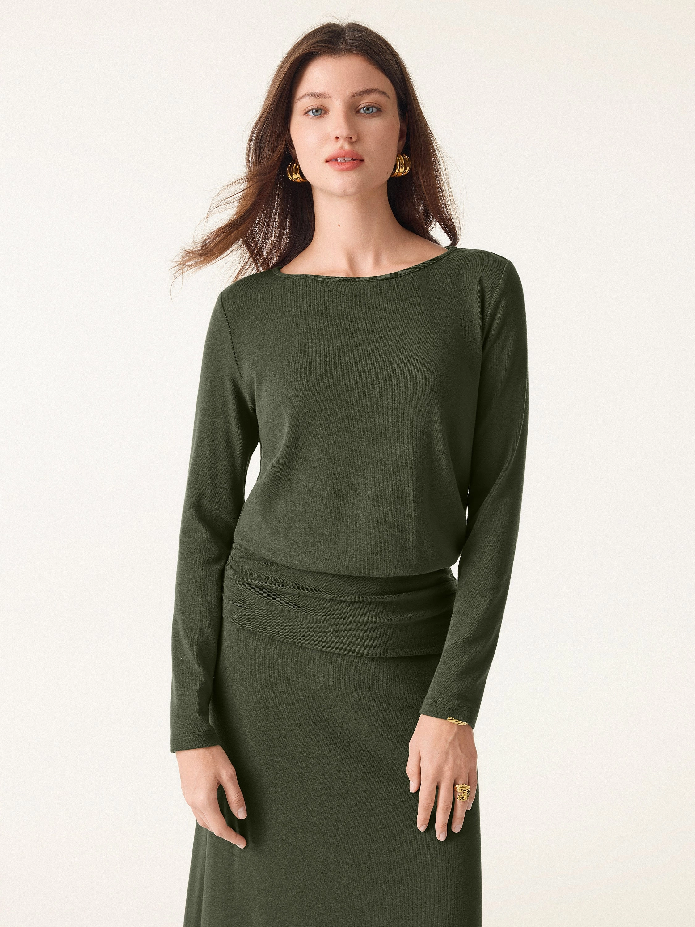 Biodegradable Fiber Composition Eco Friendly Material Light Warm Round Neck Side Ruched Top