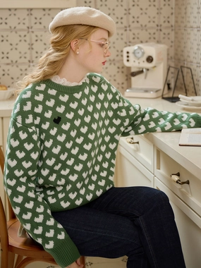 Trendy pick Liliana Classic Ribbed Crew Neck Sweetheart Sweater