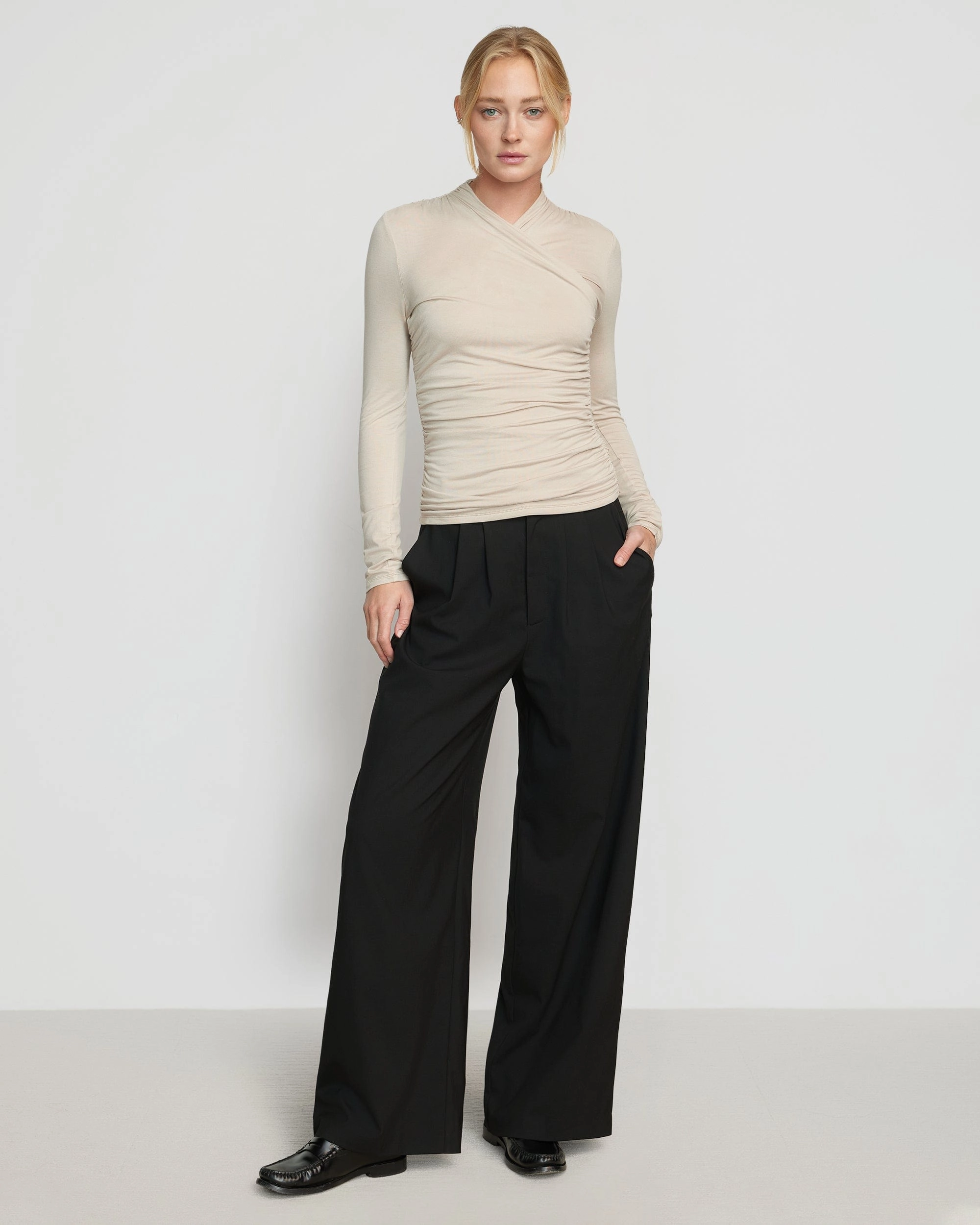 Lilou Wrap-Neck Long-Sleeve Tee Pocket Reinforcement Soft Wool