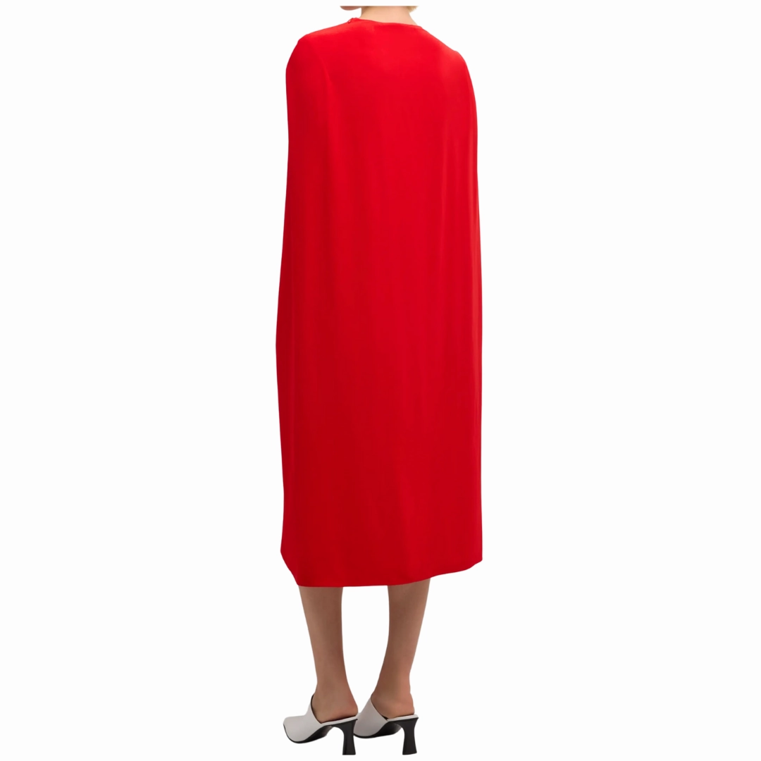 Versatile Fit Sporty-Look Lipstick Cape Dress