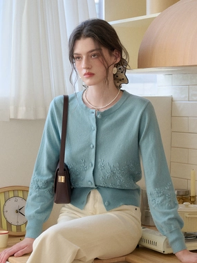 QuickDry Fabric Stretchable Cuffs Lola Round Neck Embroidery Wool Cardigan