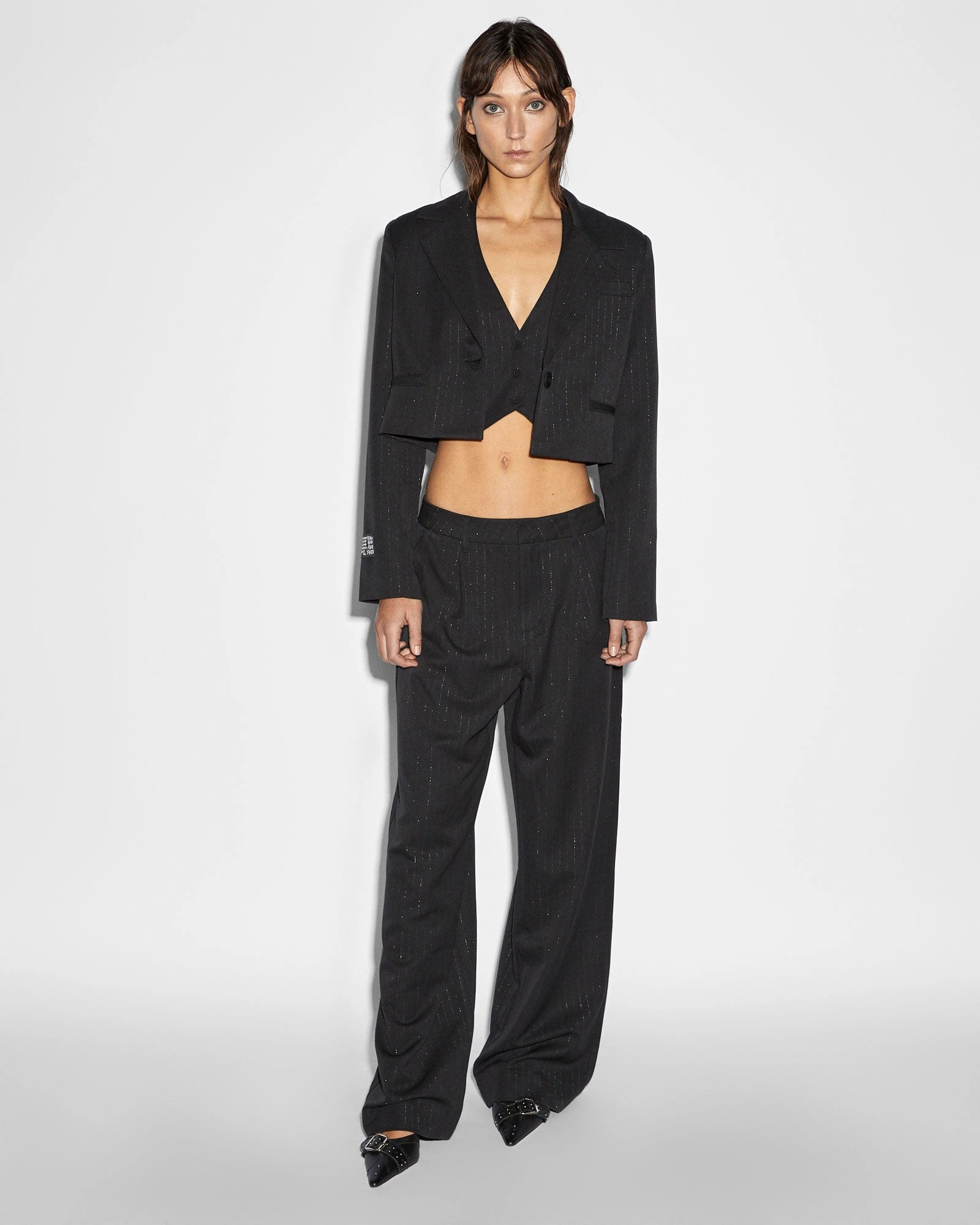 LONDON CROP BLAZER PINSTRIPE Versatile Design Climb