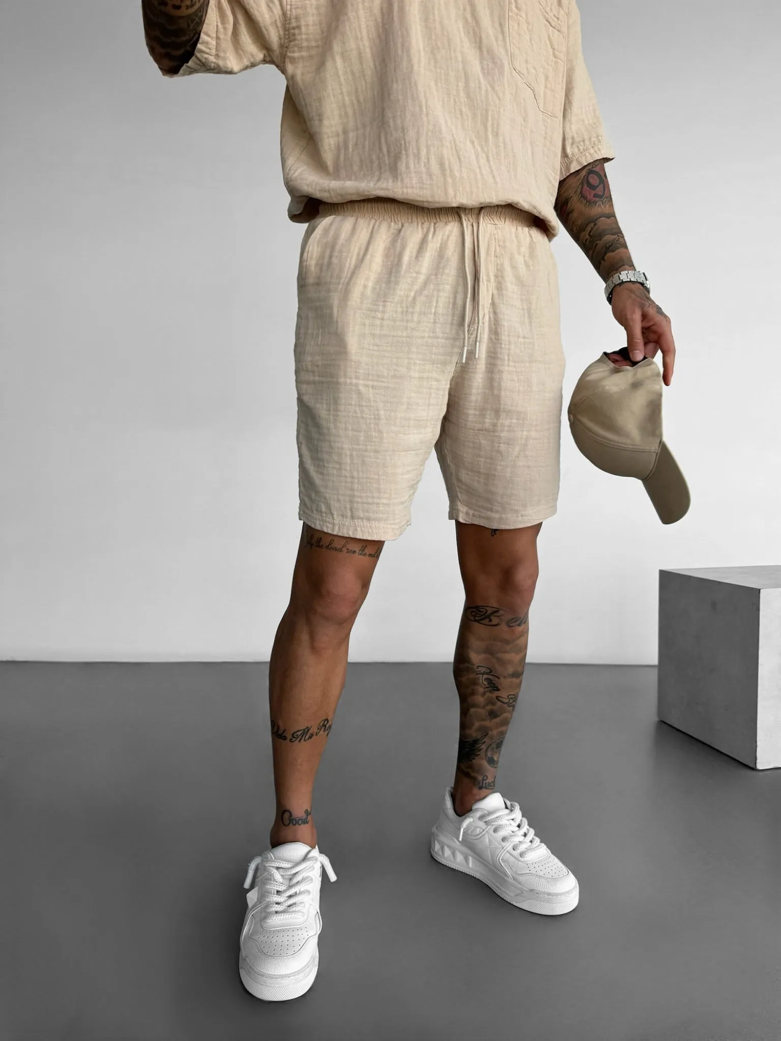 Loose Fit Linen Shorts - Beige